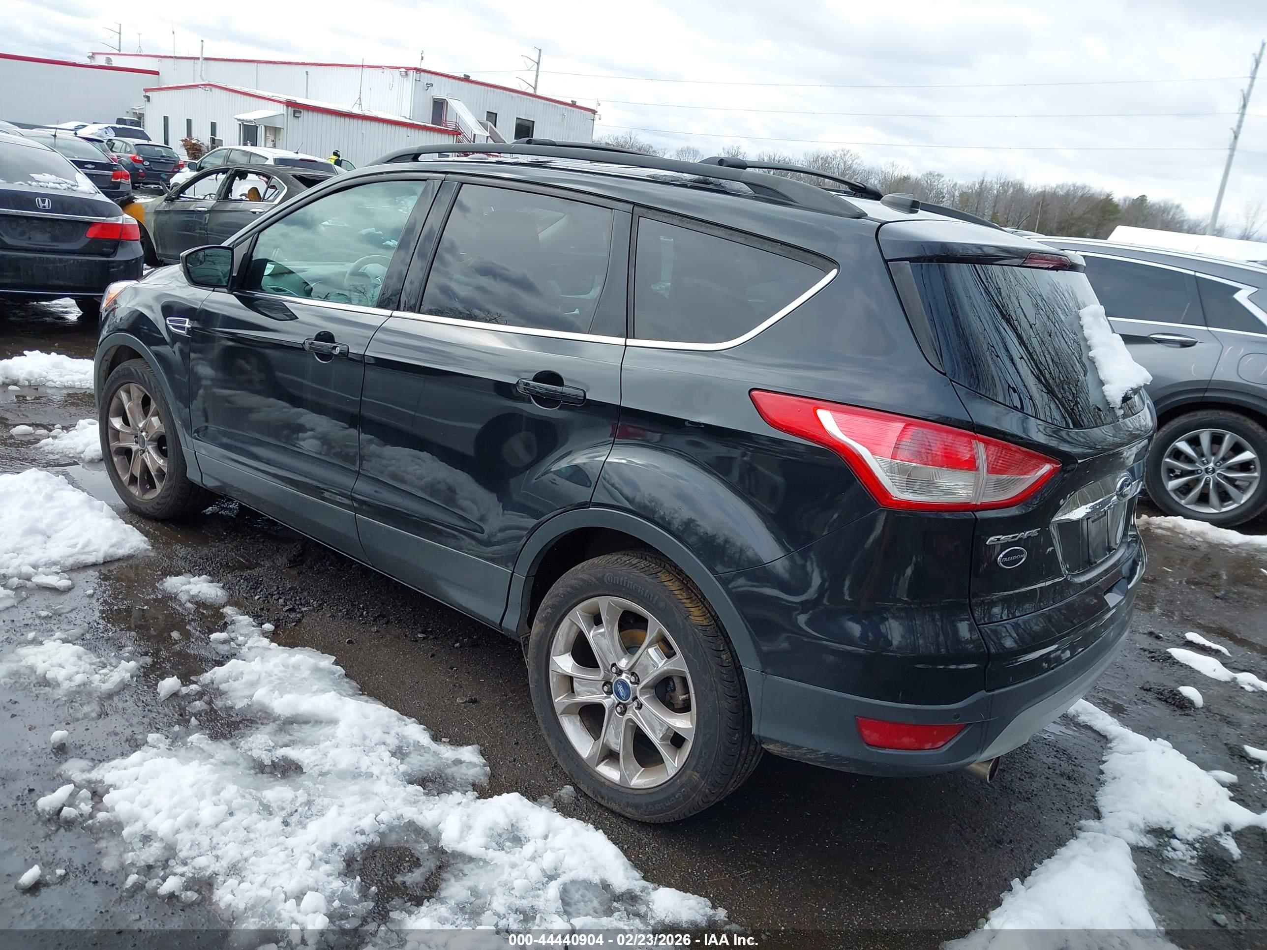 FORD ESCAPE image 3