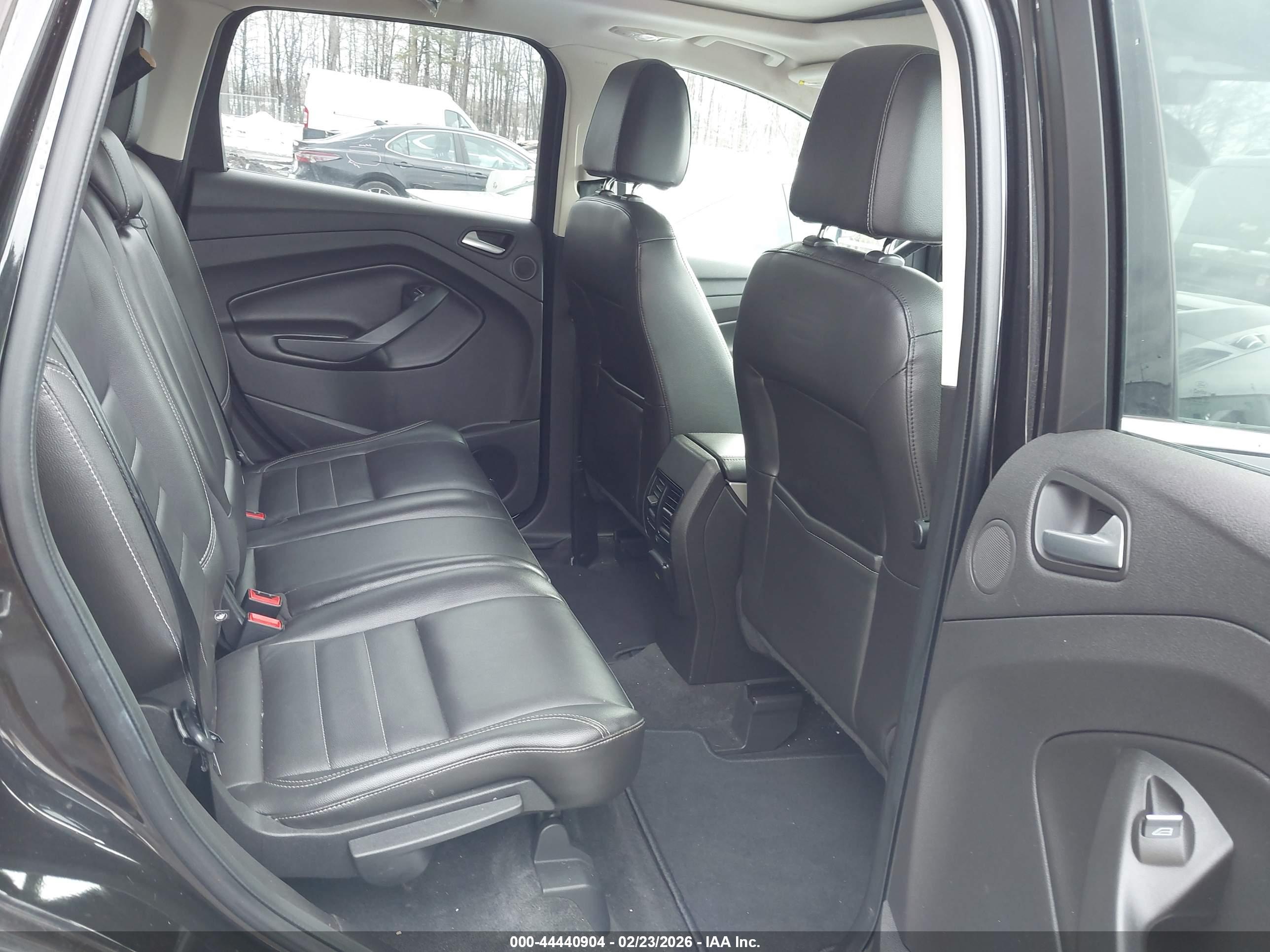 FORD ESCAPE image 8