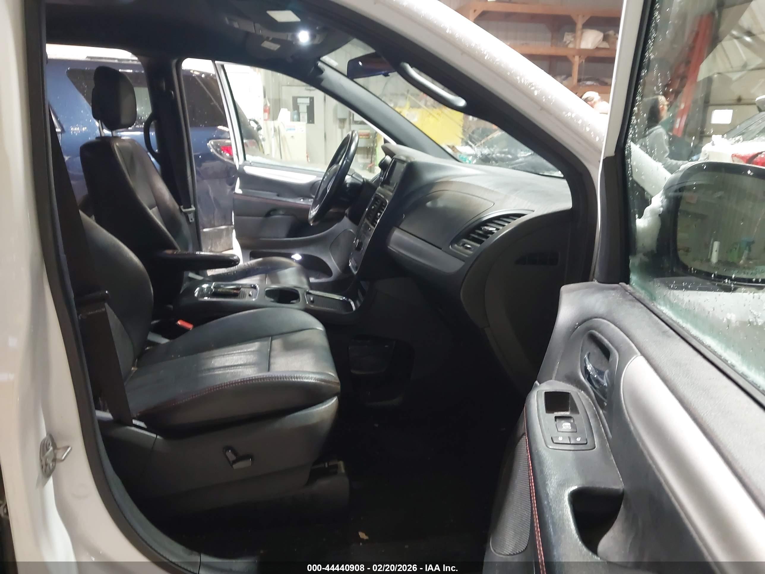 DODGE GRAND image 5
