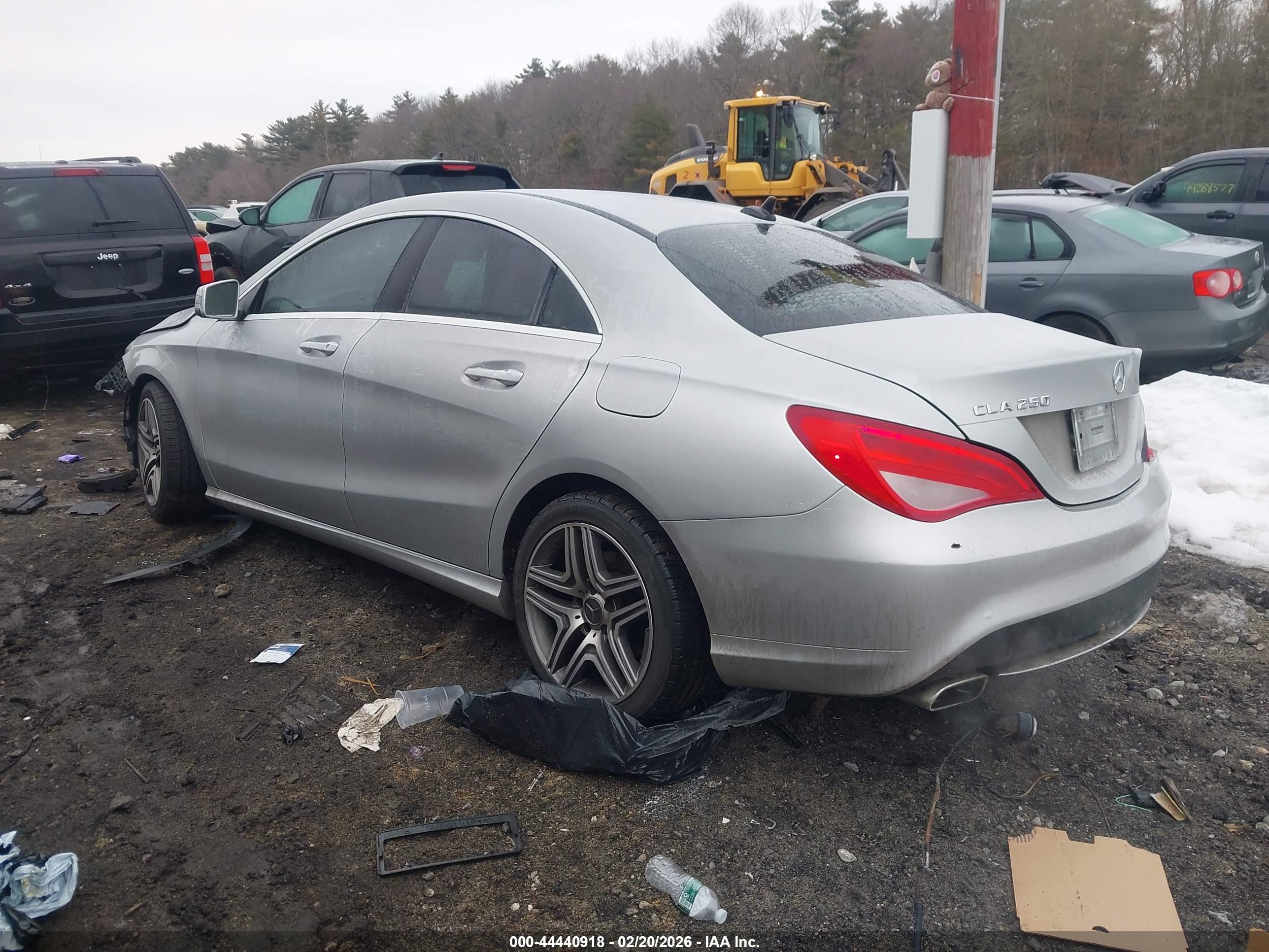 MERCEDES-BENZ CLA image 3