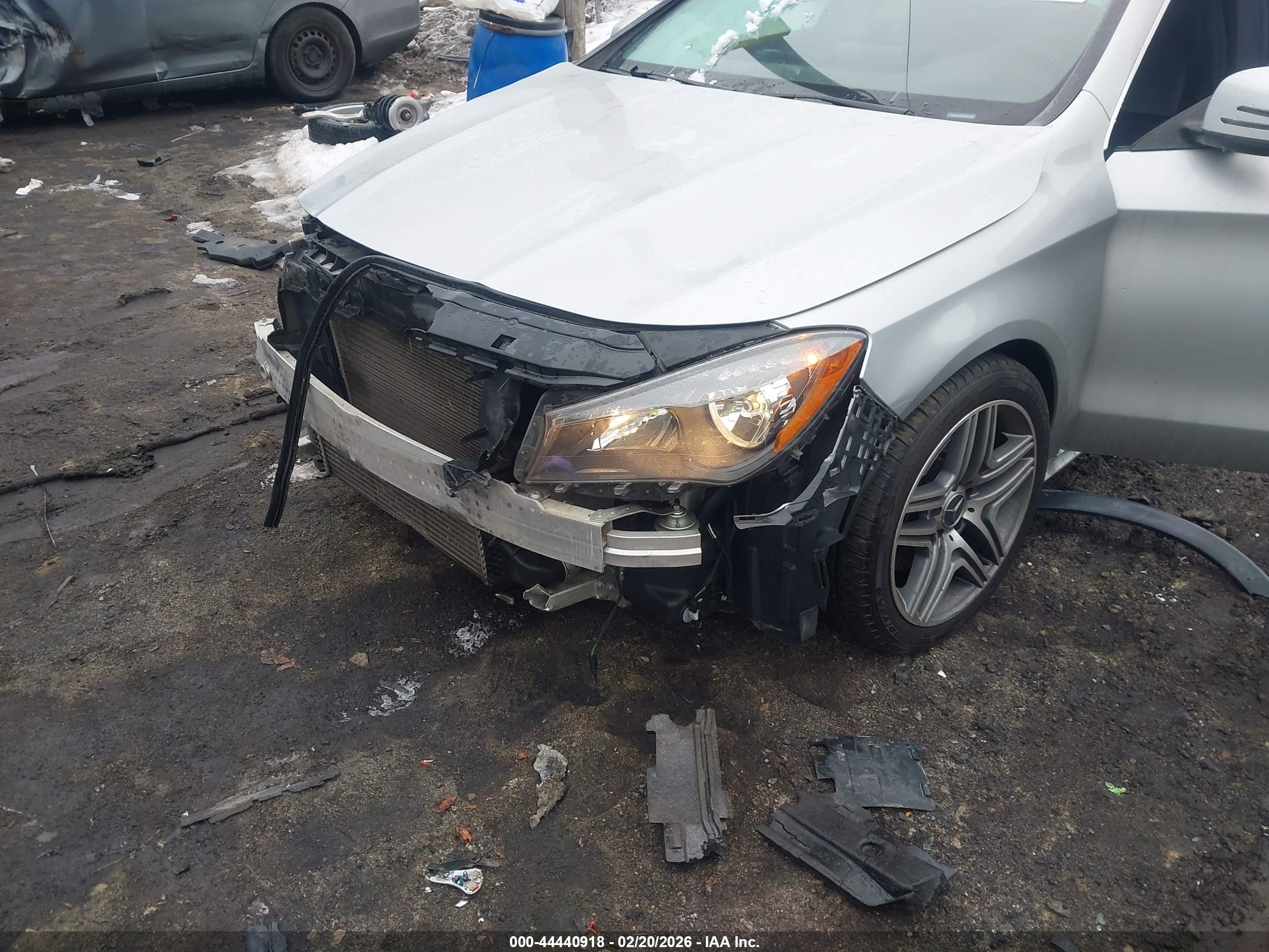 MERCEDES-BENZ CLA image 6
