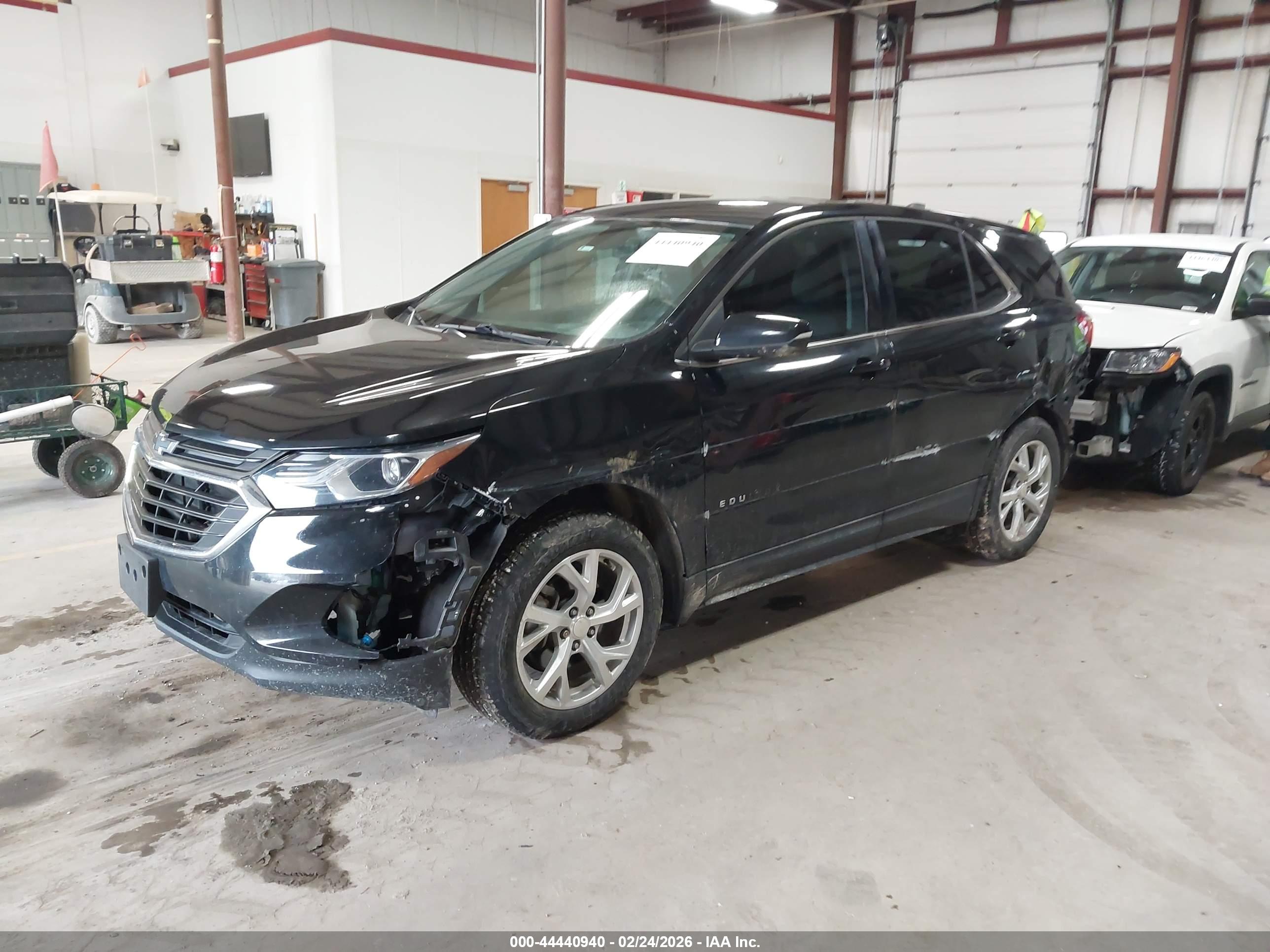 CHEVROLET EQUINOX image 2