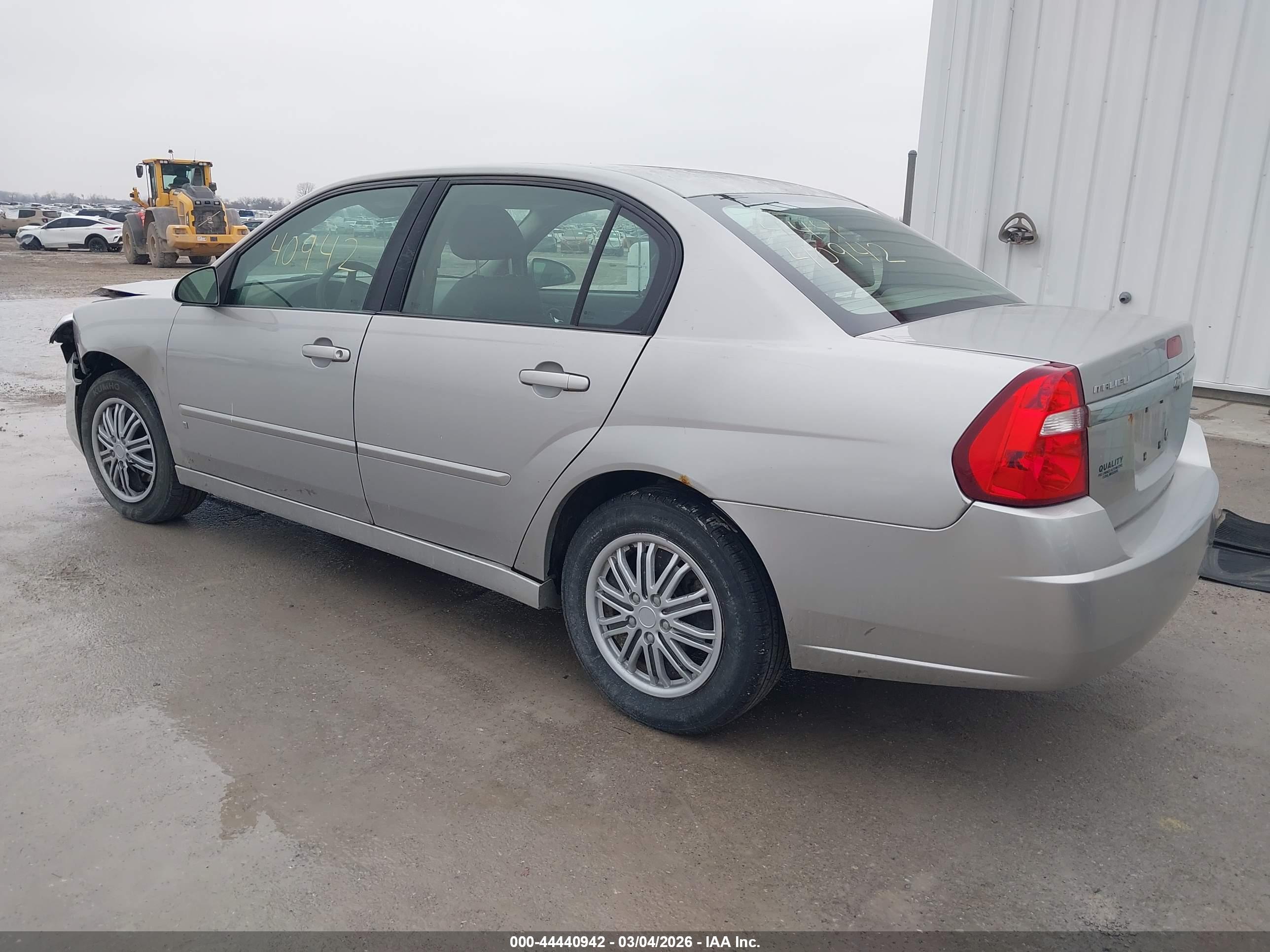 CHEVROLET MALIBU image 3