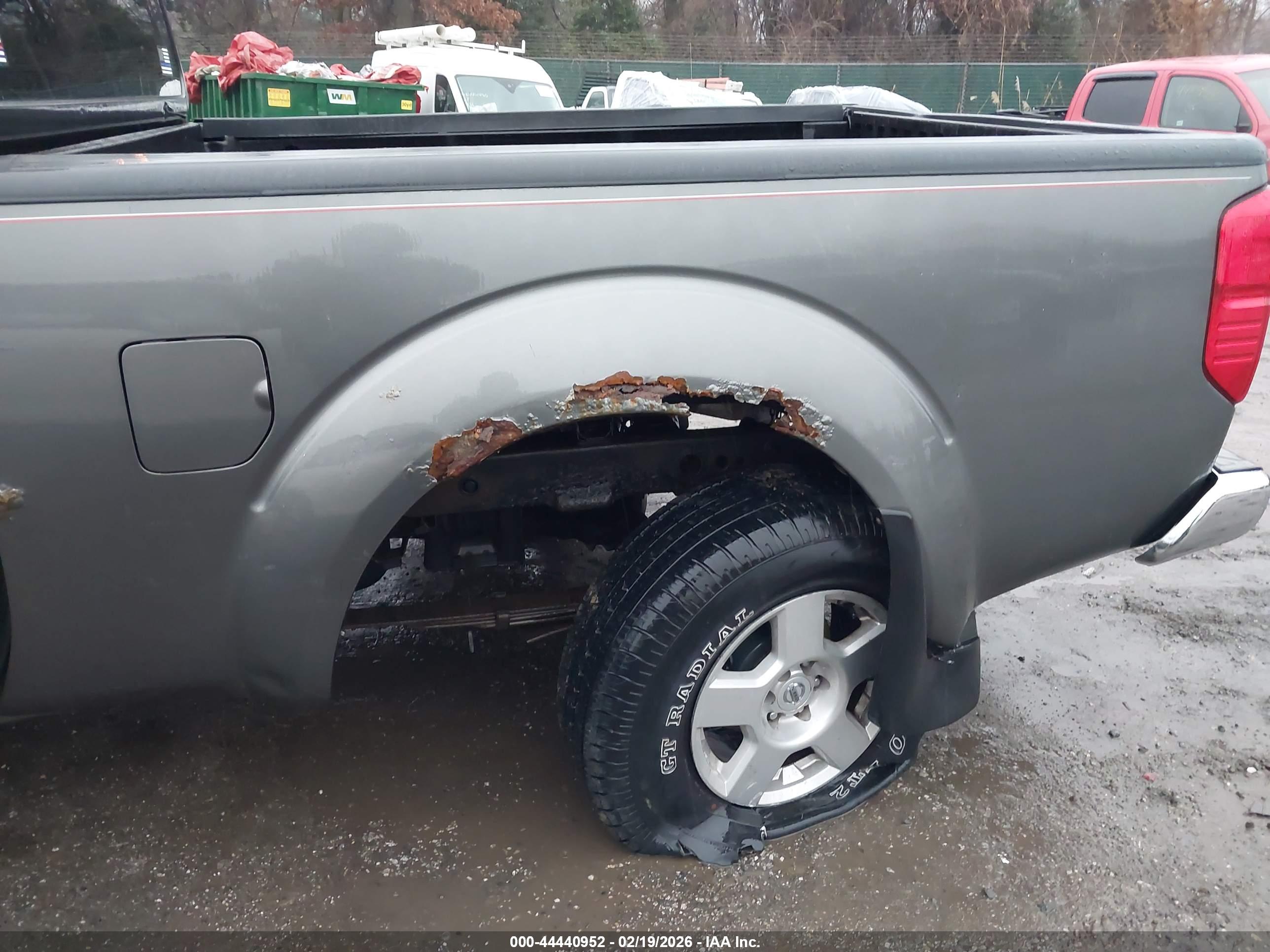 NISSAN FRONTIER image 6