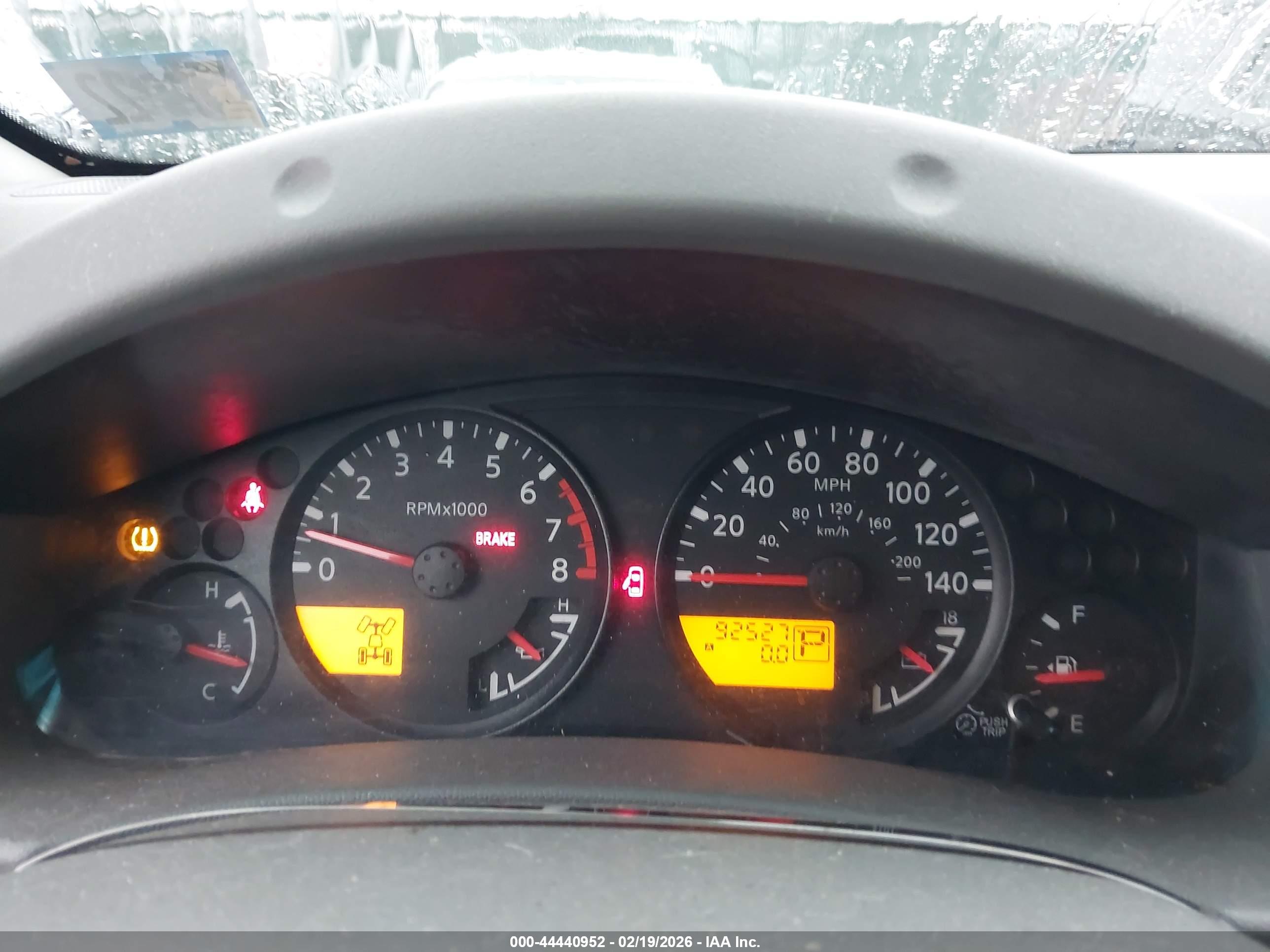NISSAN FRONTIER image 7