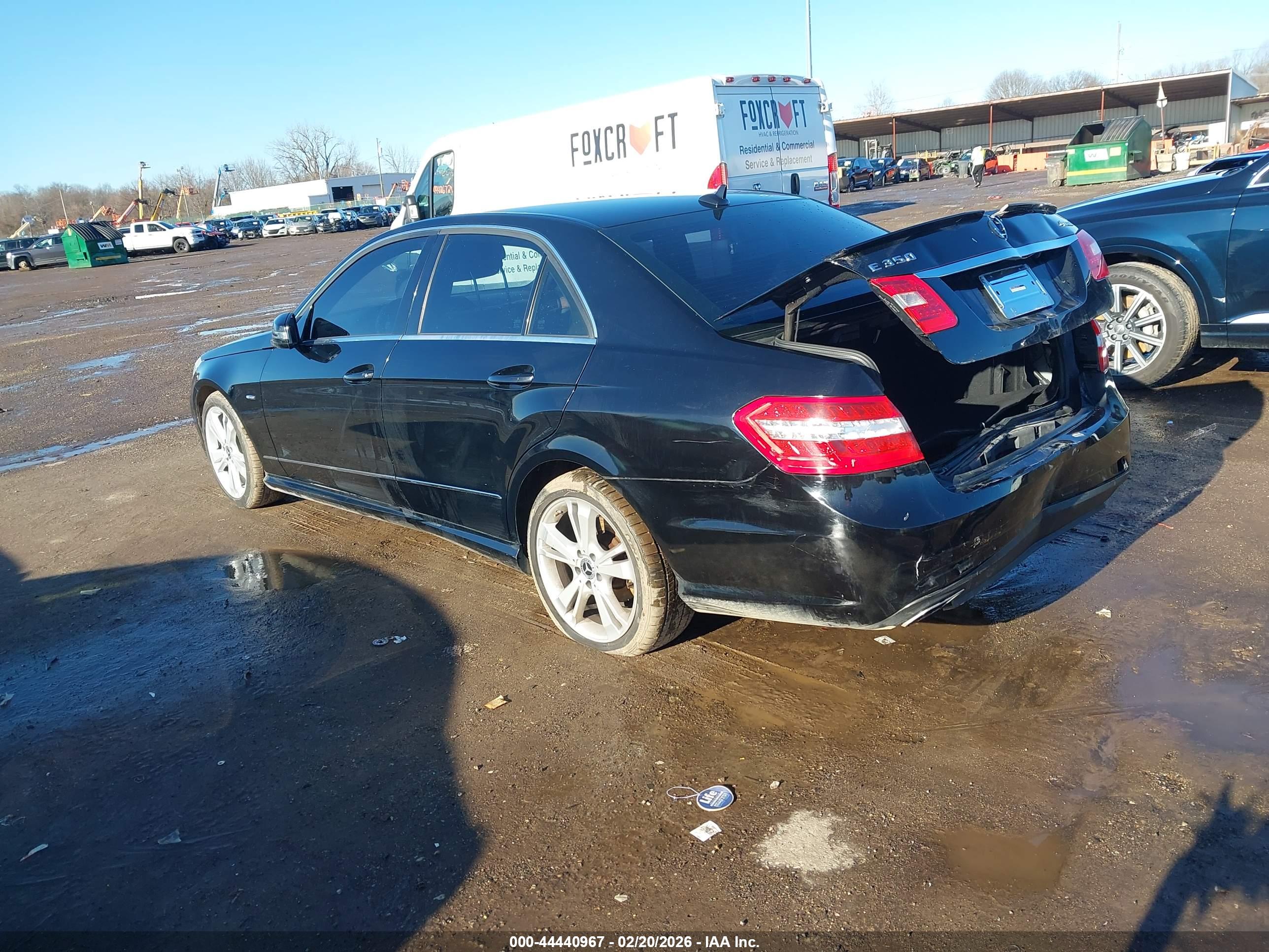 MERCEDES-BENZ E image 3
