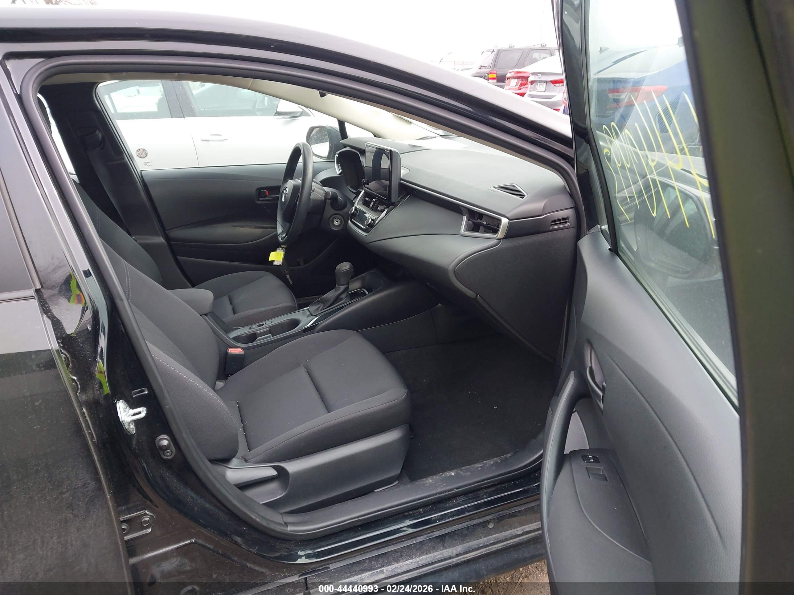 TOYOTA COROLLA image 5