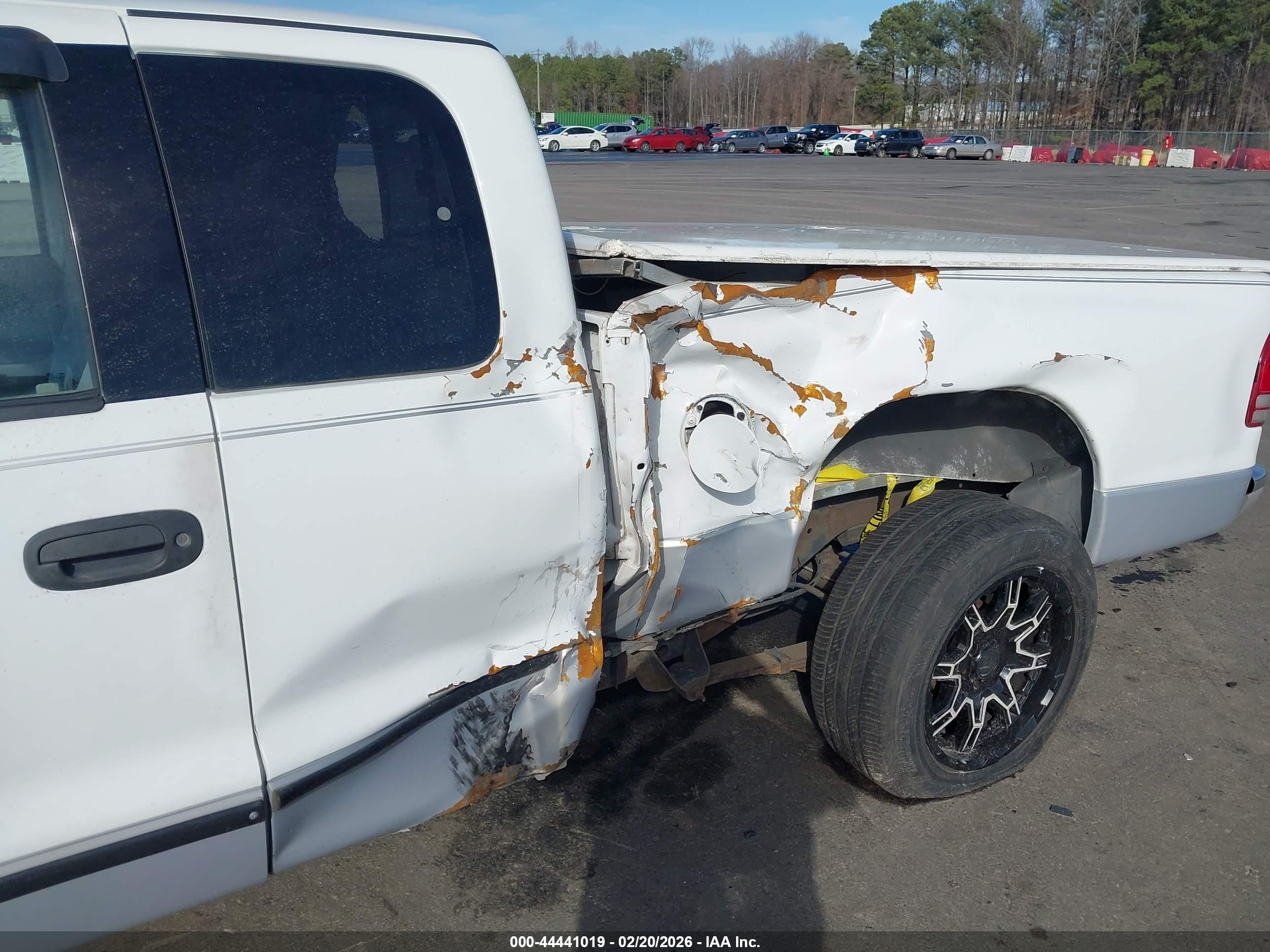 DODGE DAKOTA image 6
