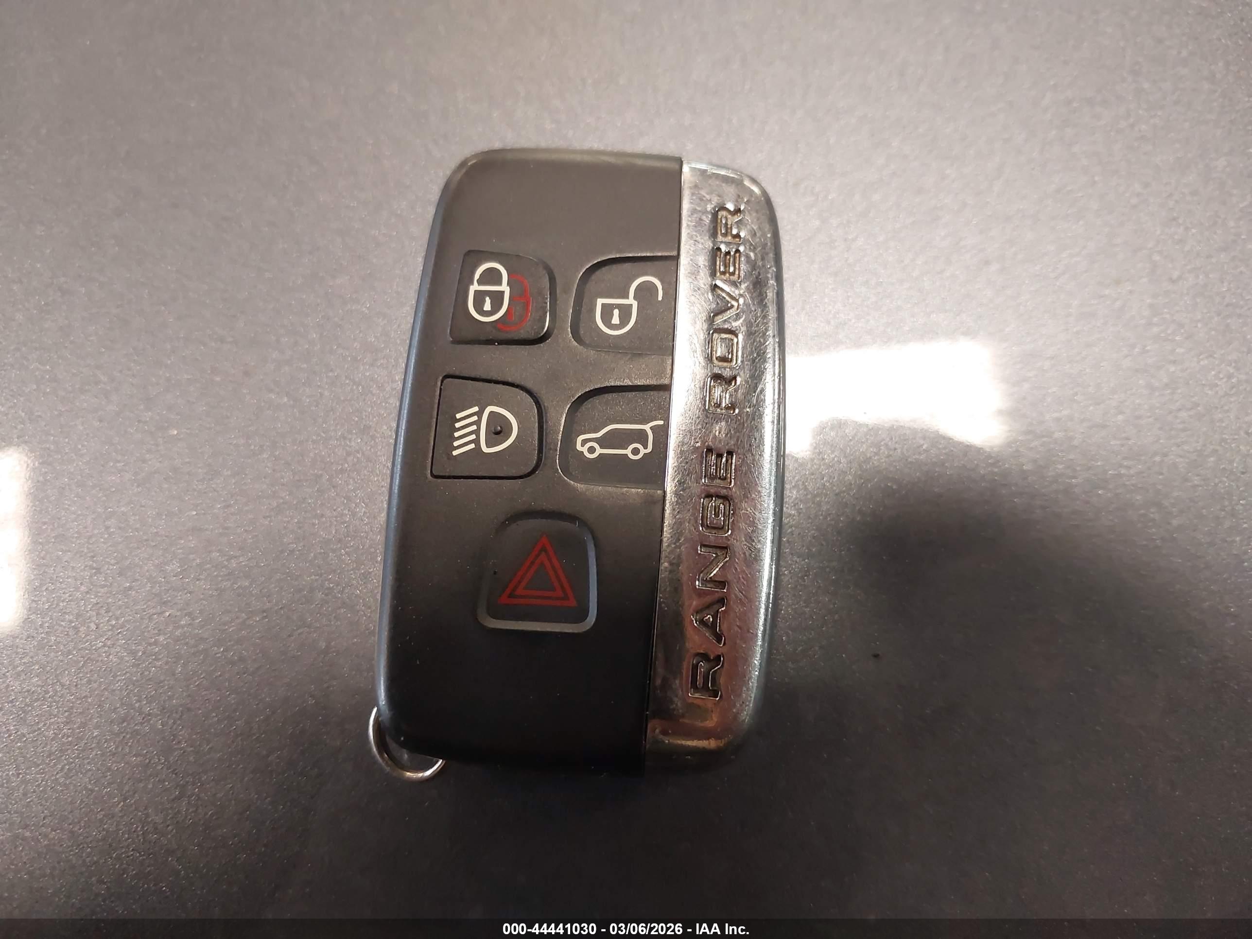 LAND ROVER image 11