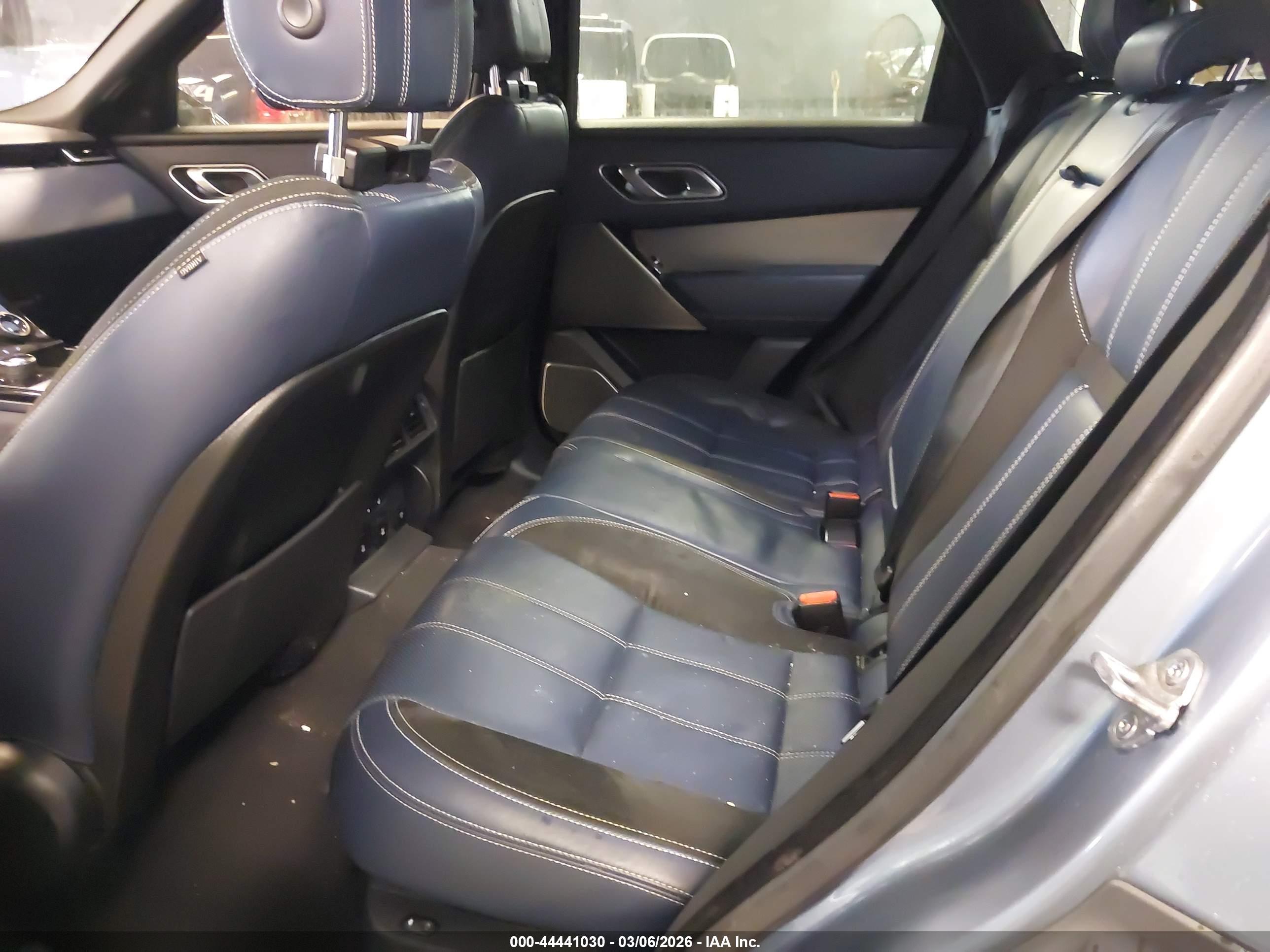 LAND ROVER image 8