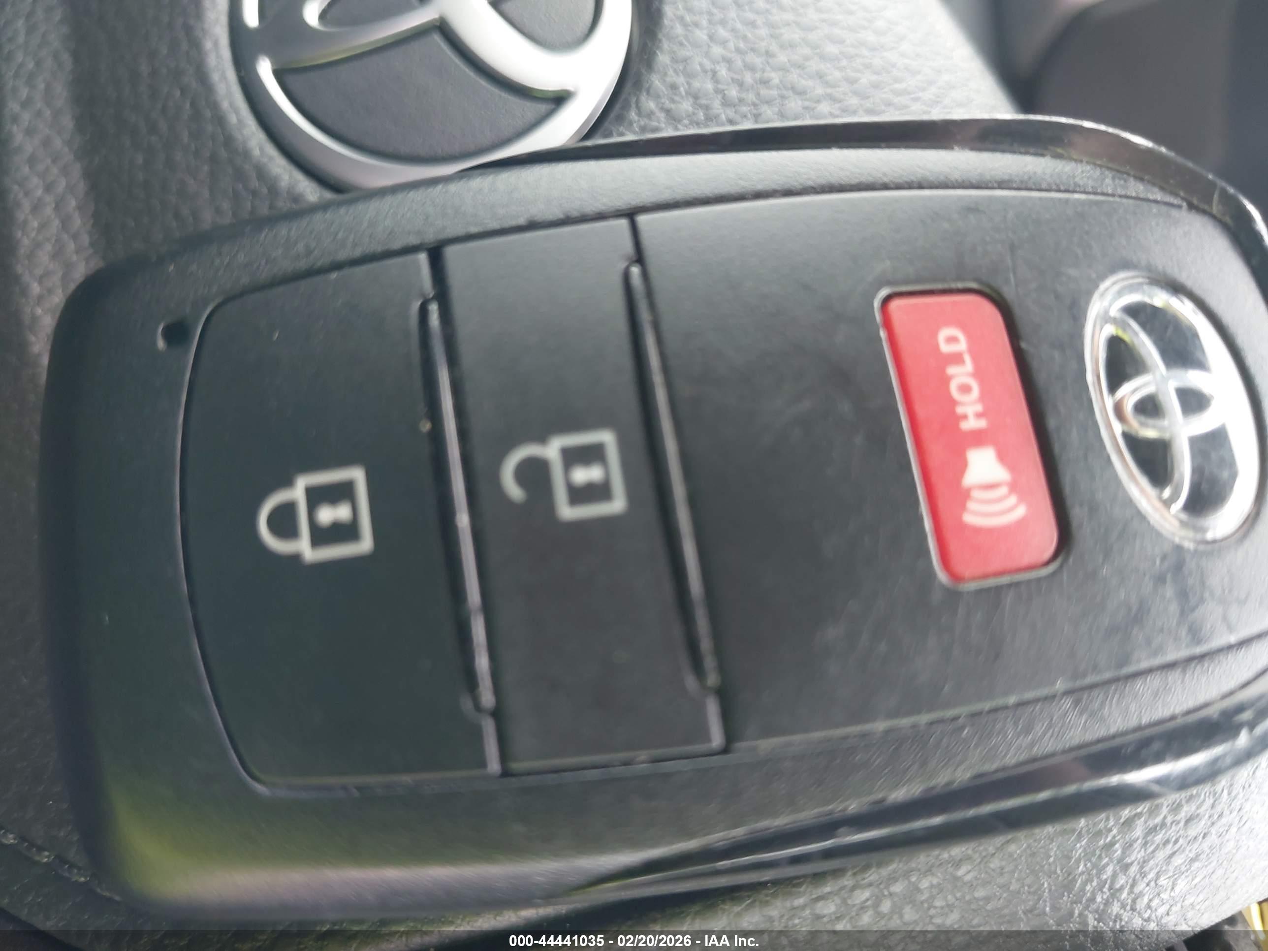 TOYOTA TACOMA image 11