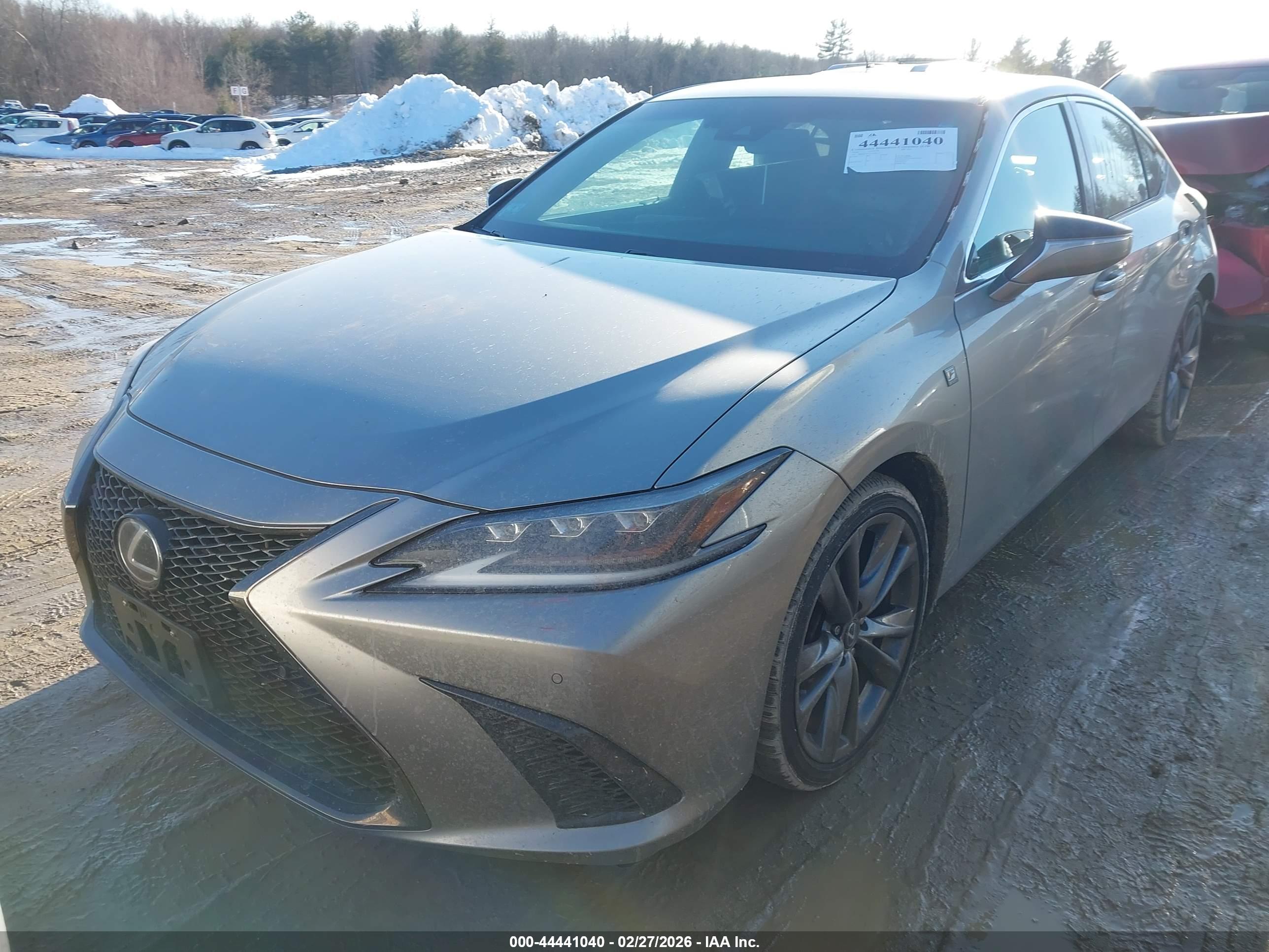 LEXUS ES image 2