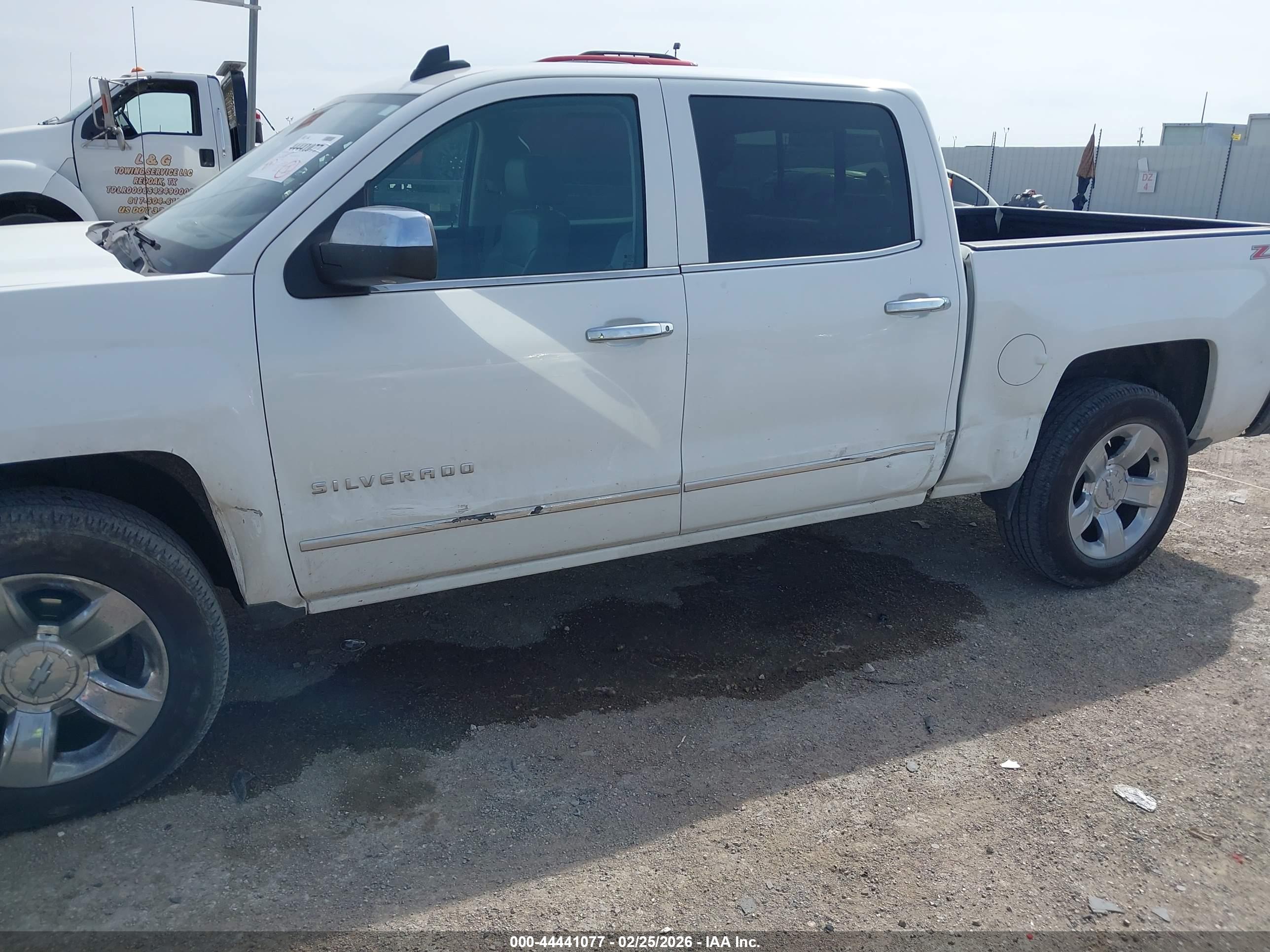 CHEVROLET SILVERADO image 6