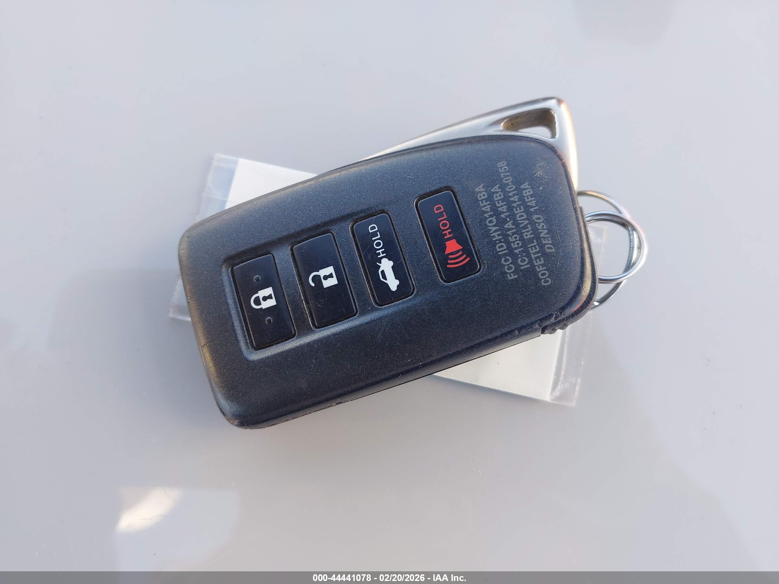 LEXUS ES image 11