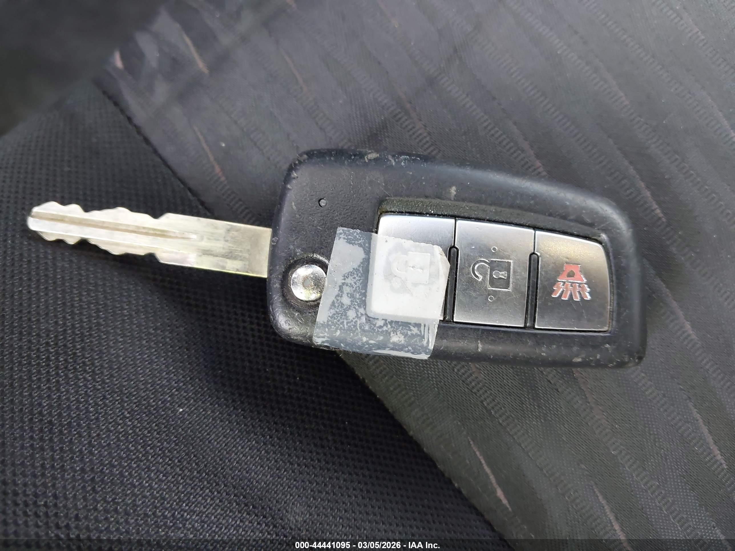 NISSAN ROGUE image 11
