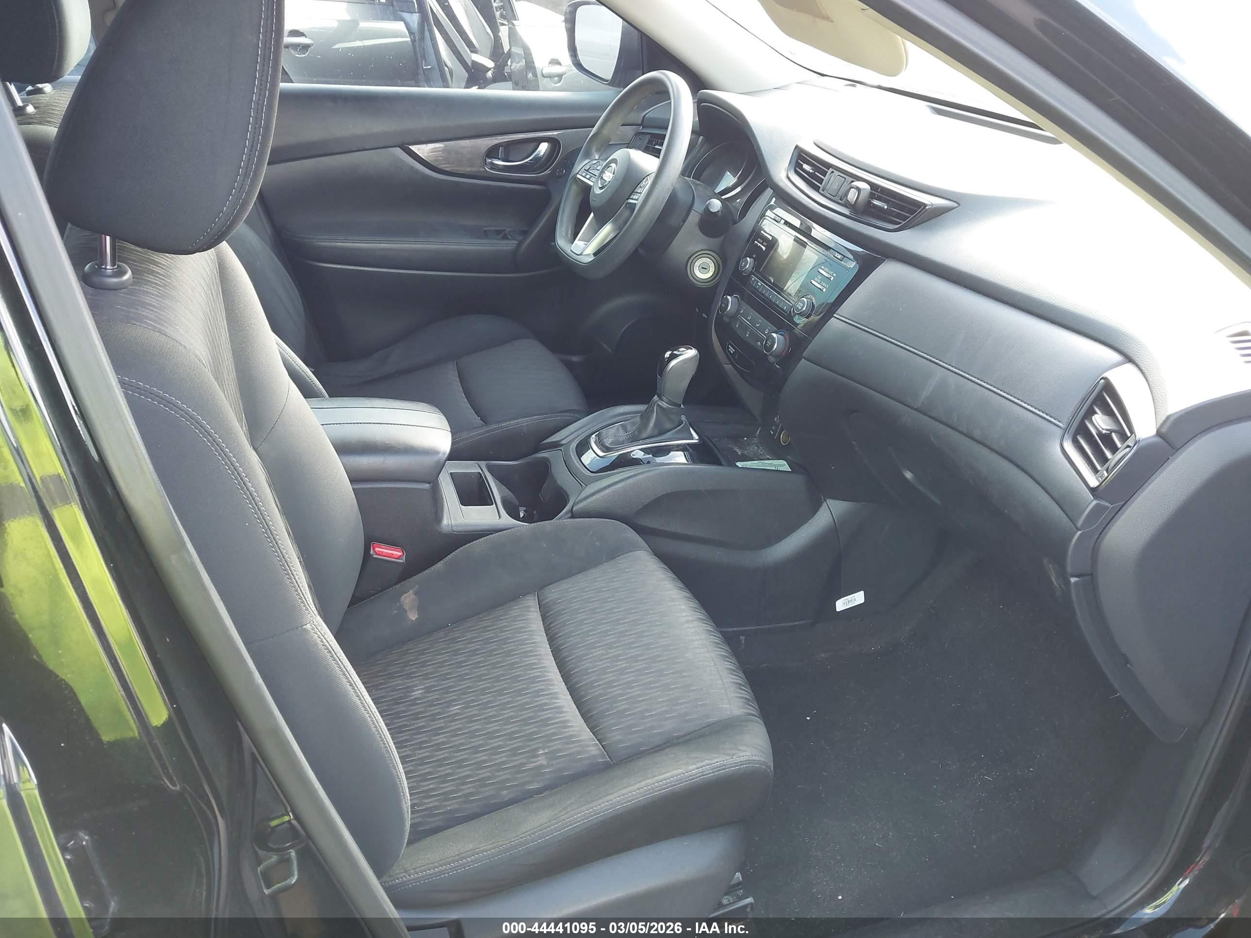 NISSAN ROGUE image 5