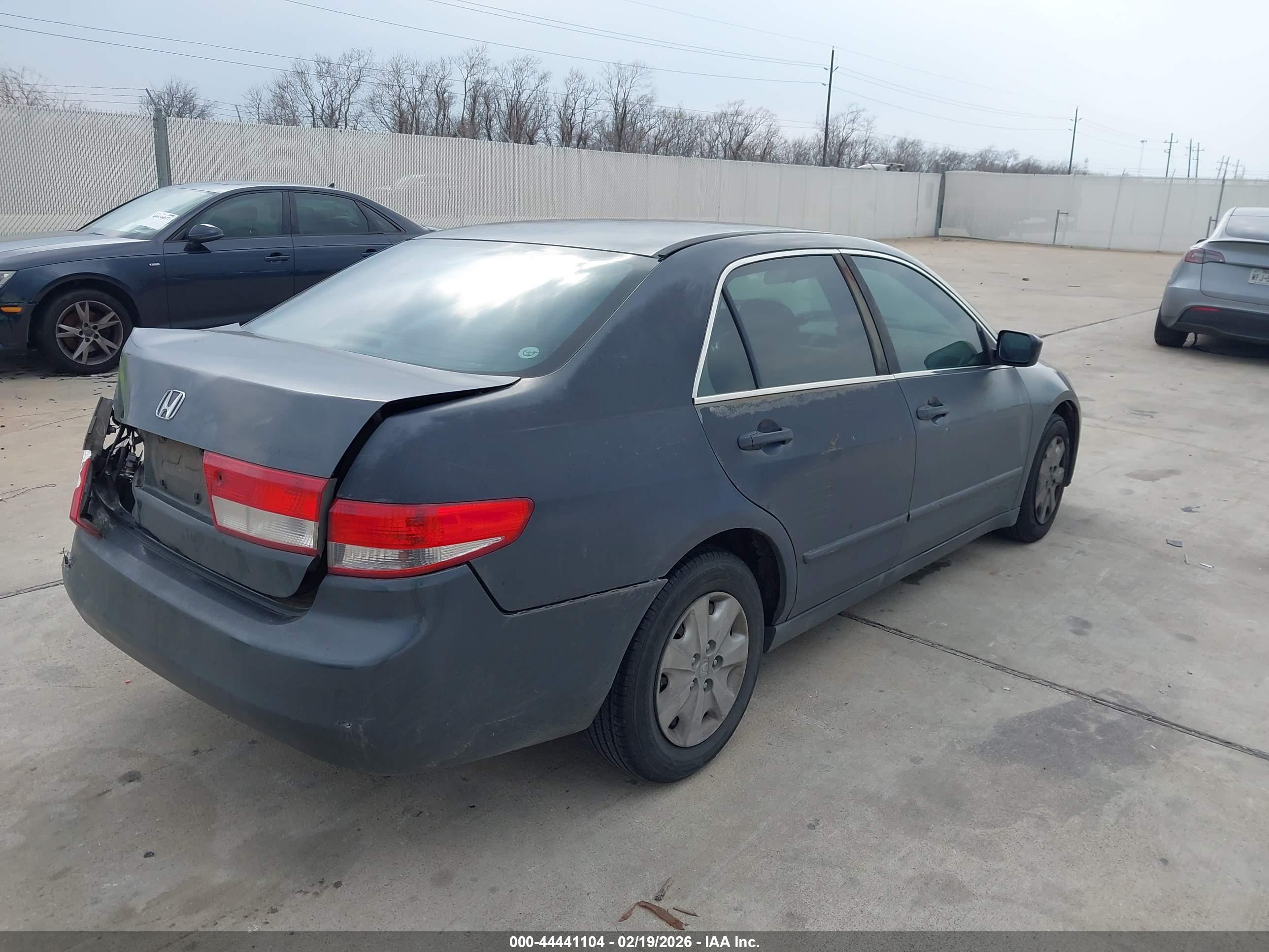 HONDA ACCORD image 4