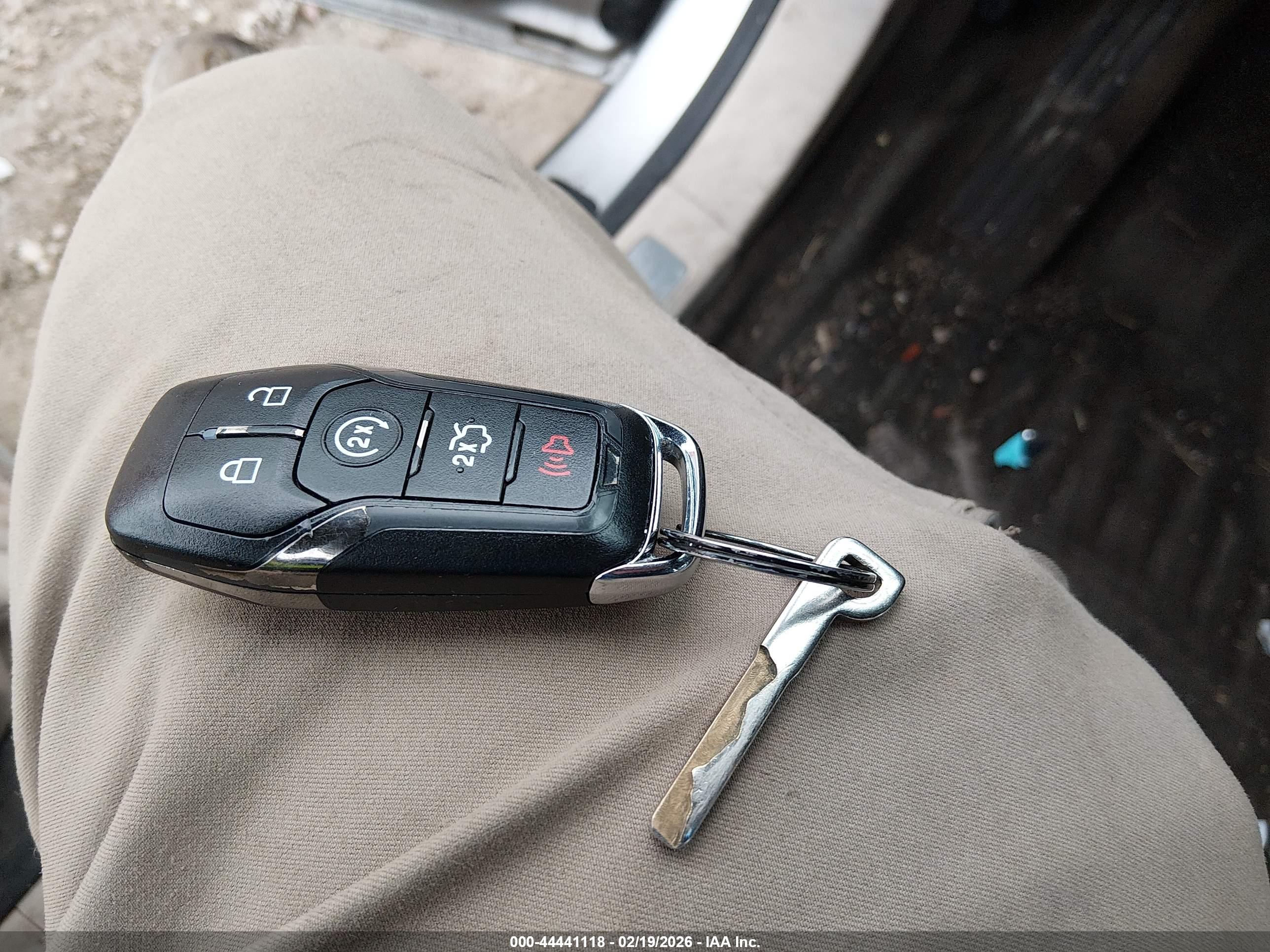 LINCOLN MKZ image 11