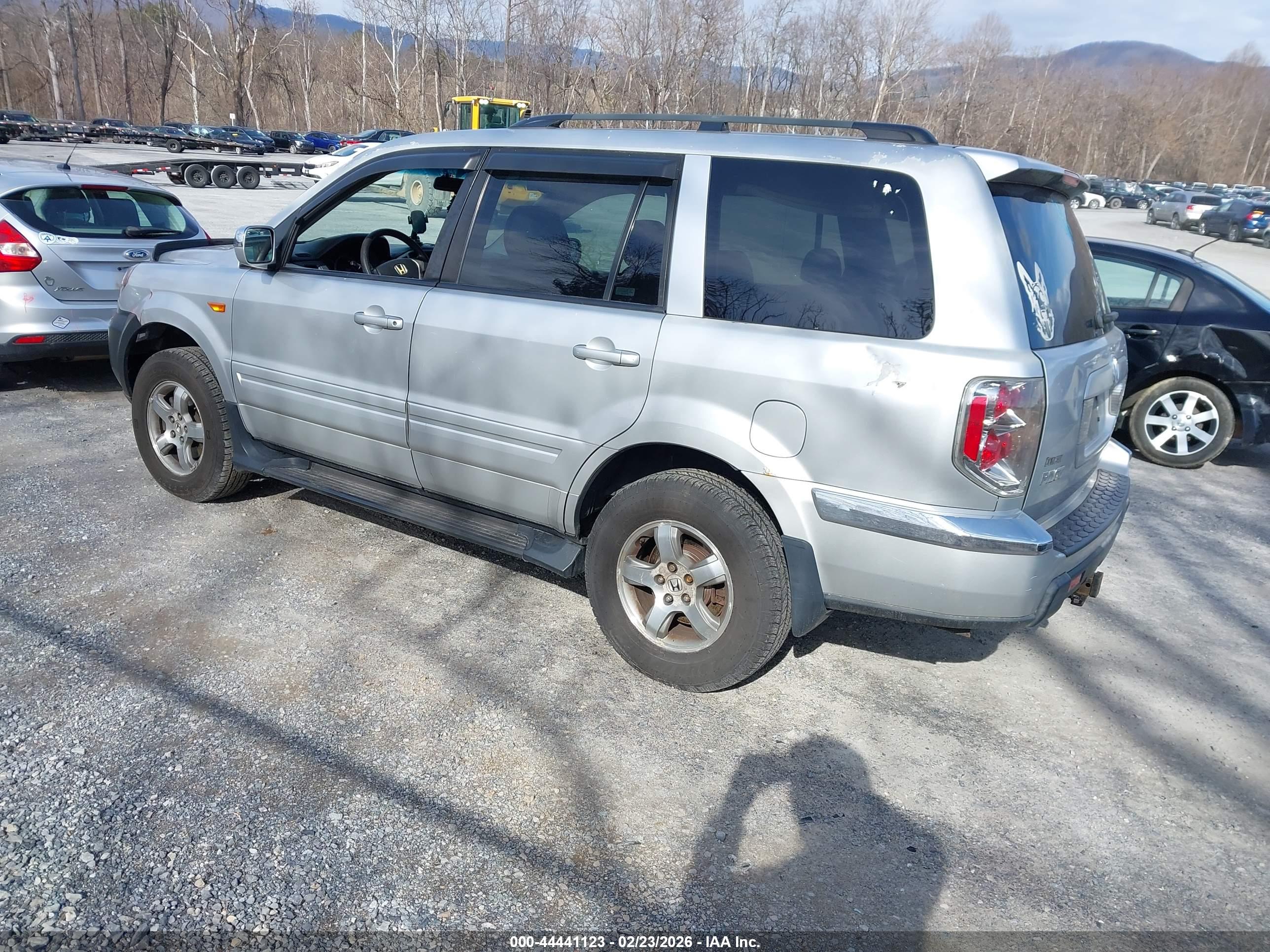 HONDA PILOT image 3