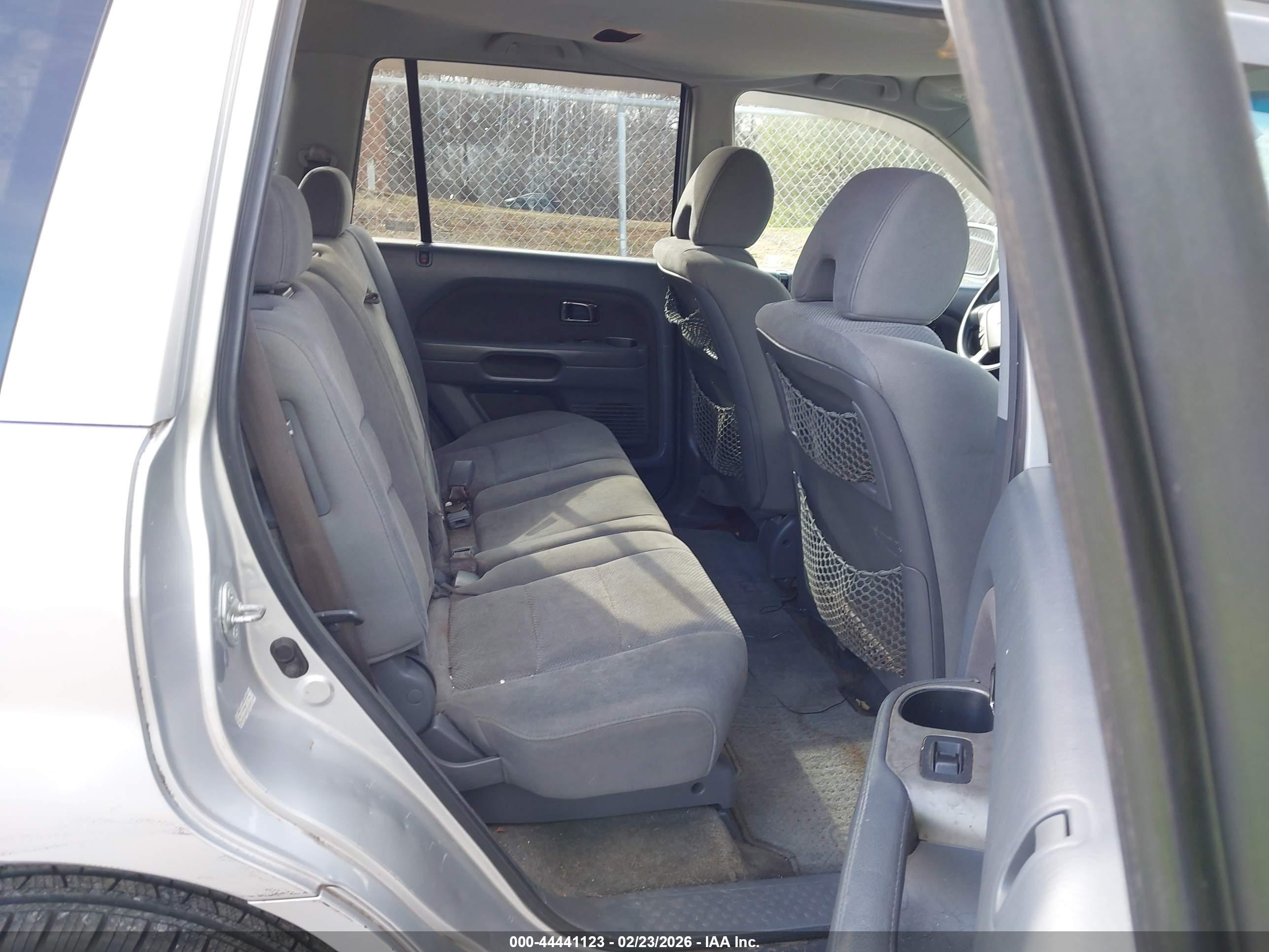 HONDA PILOT image 8