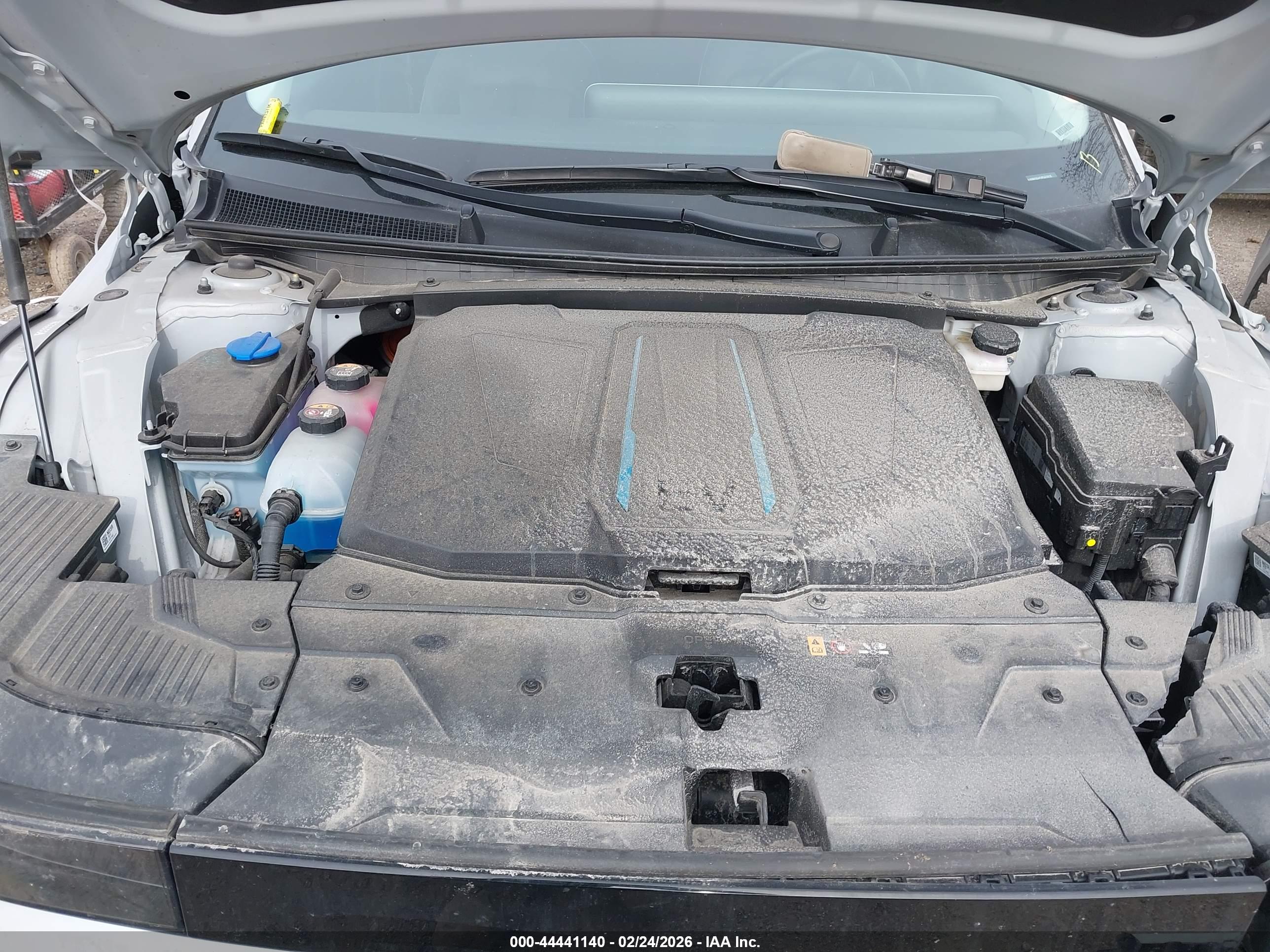 HYUNDAI IONIQ image 10
