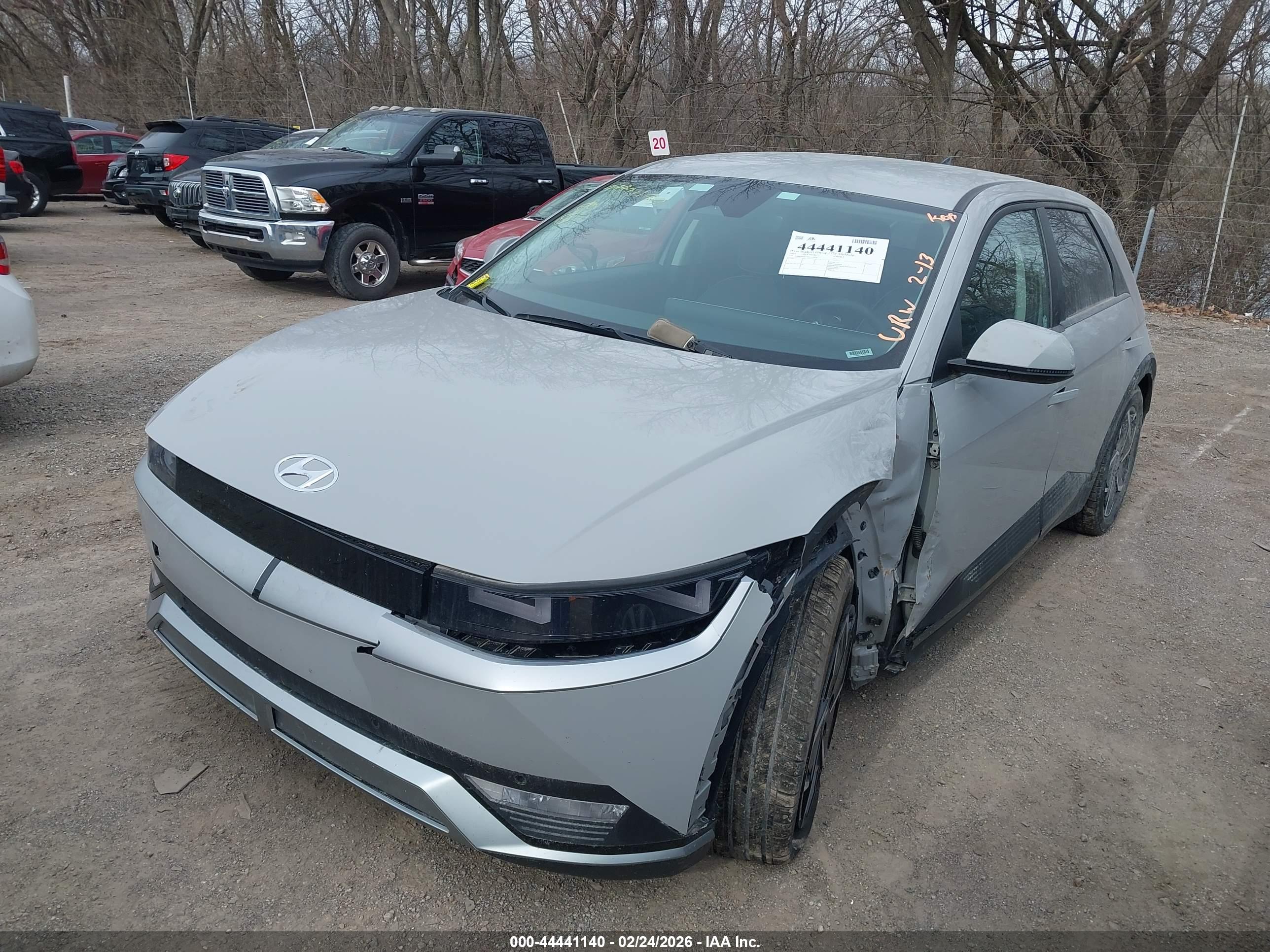 HYUNDAI IONIQ image 2