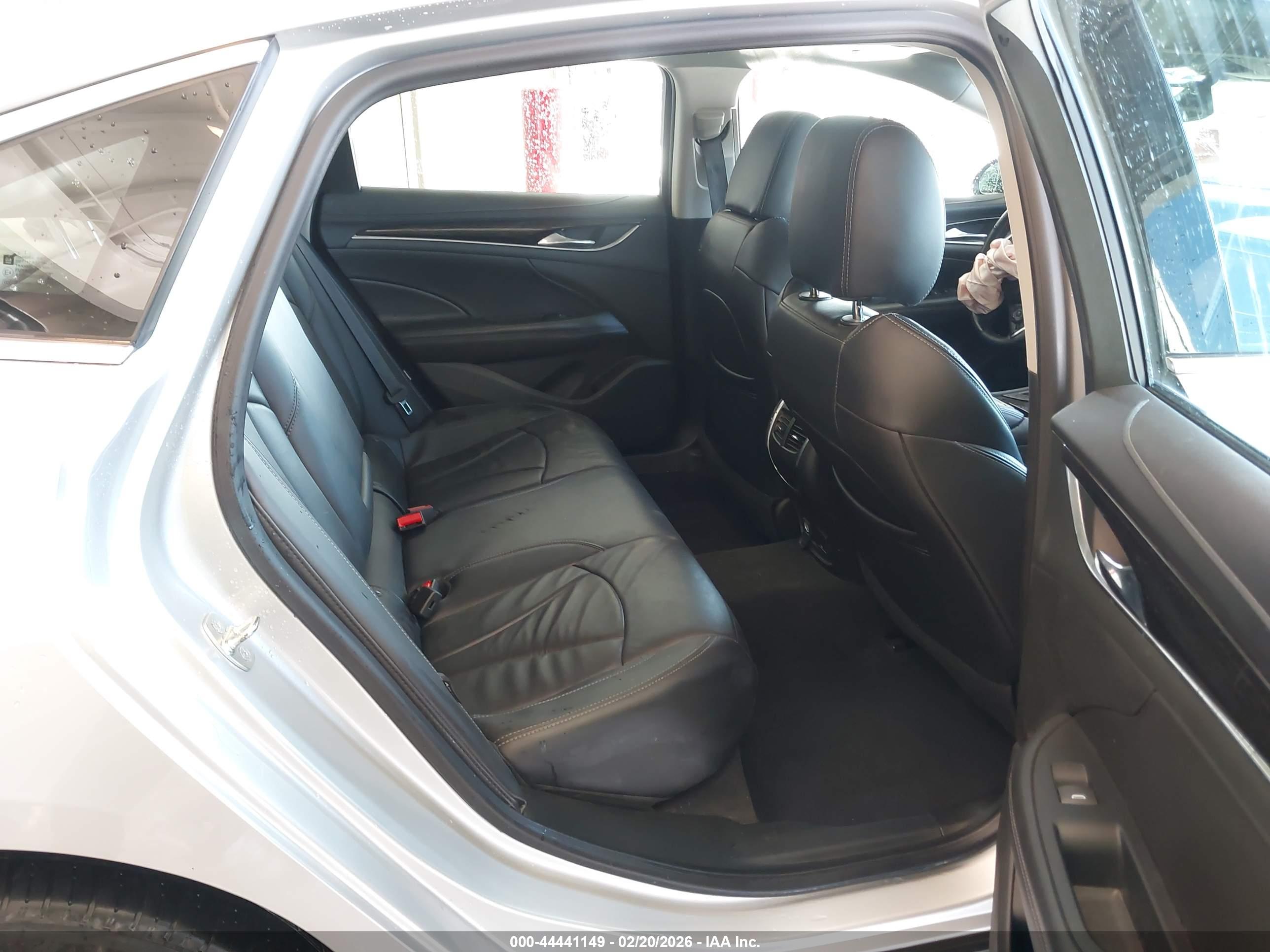 BUICK LACROSSE image 8