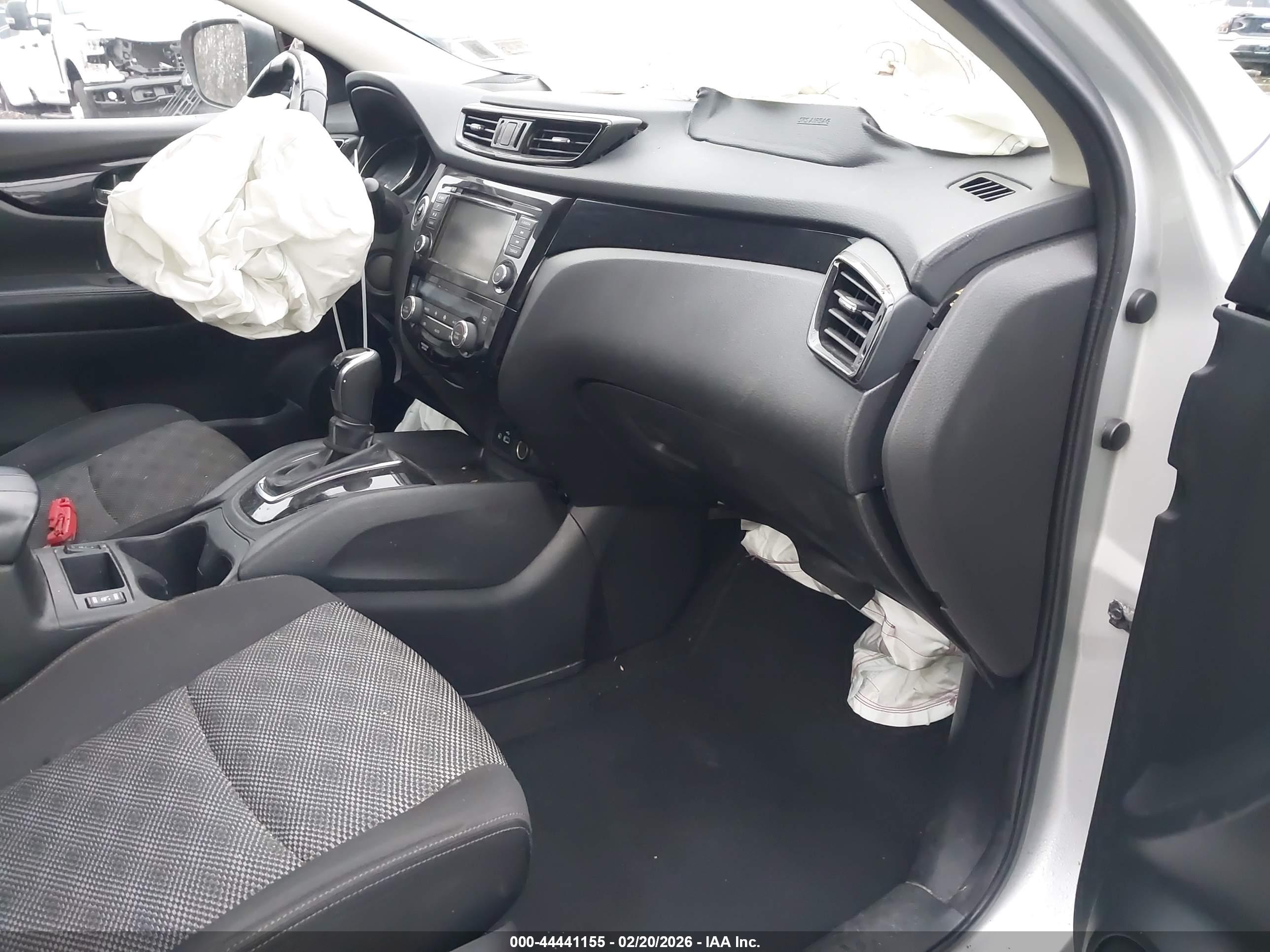 NISSAN ROGUE image 5