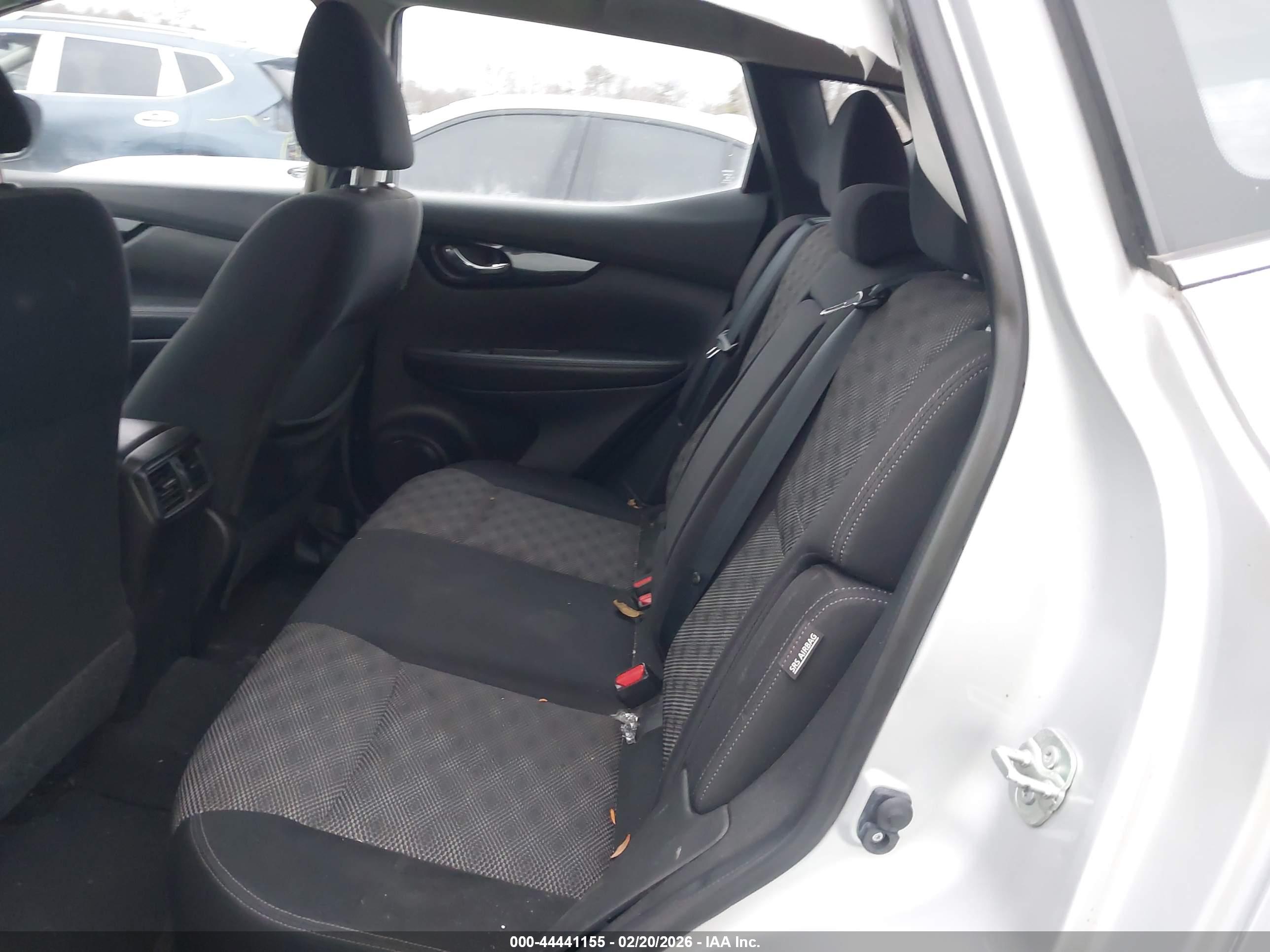 NISSAN ROGUE image 8