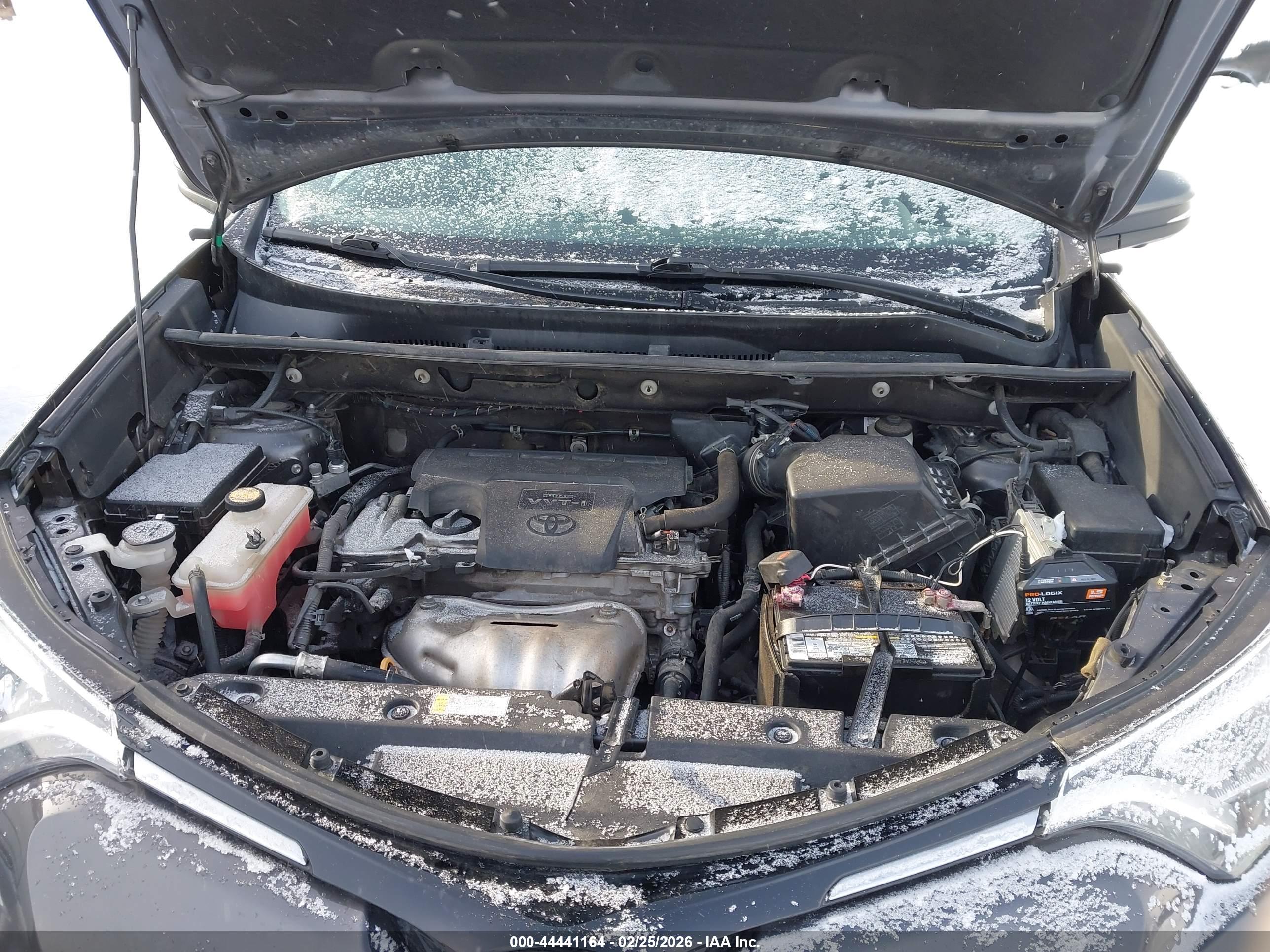 TOYOTA RAV4 image 10