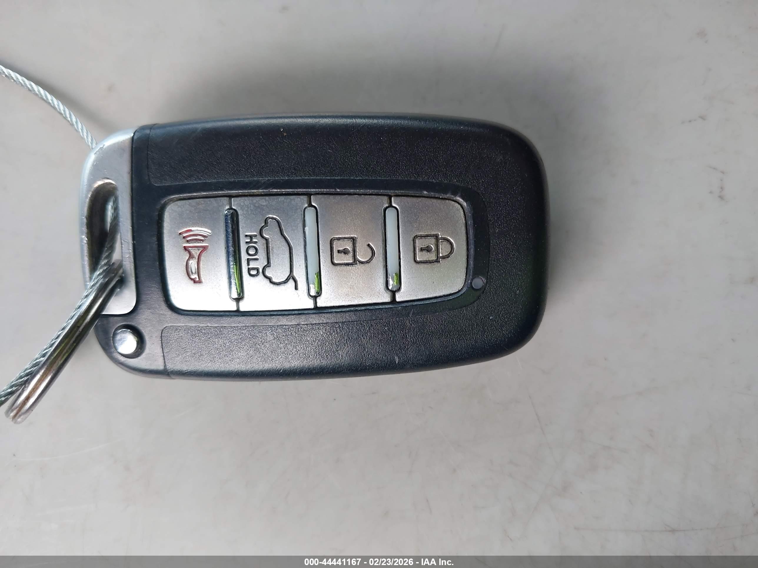 KIA SORENTO image 11
