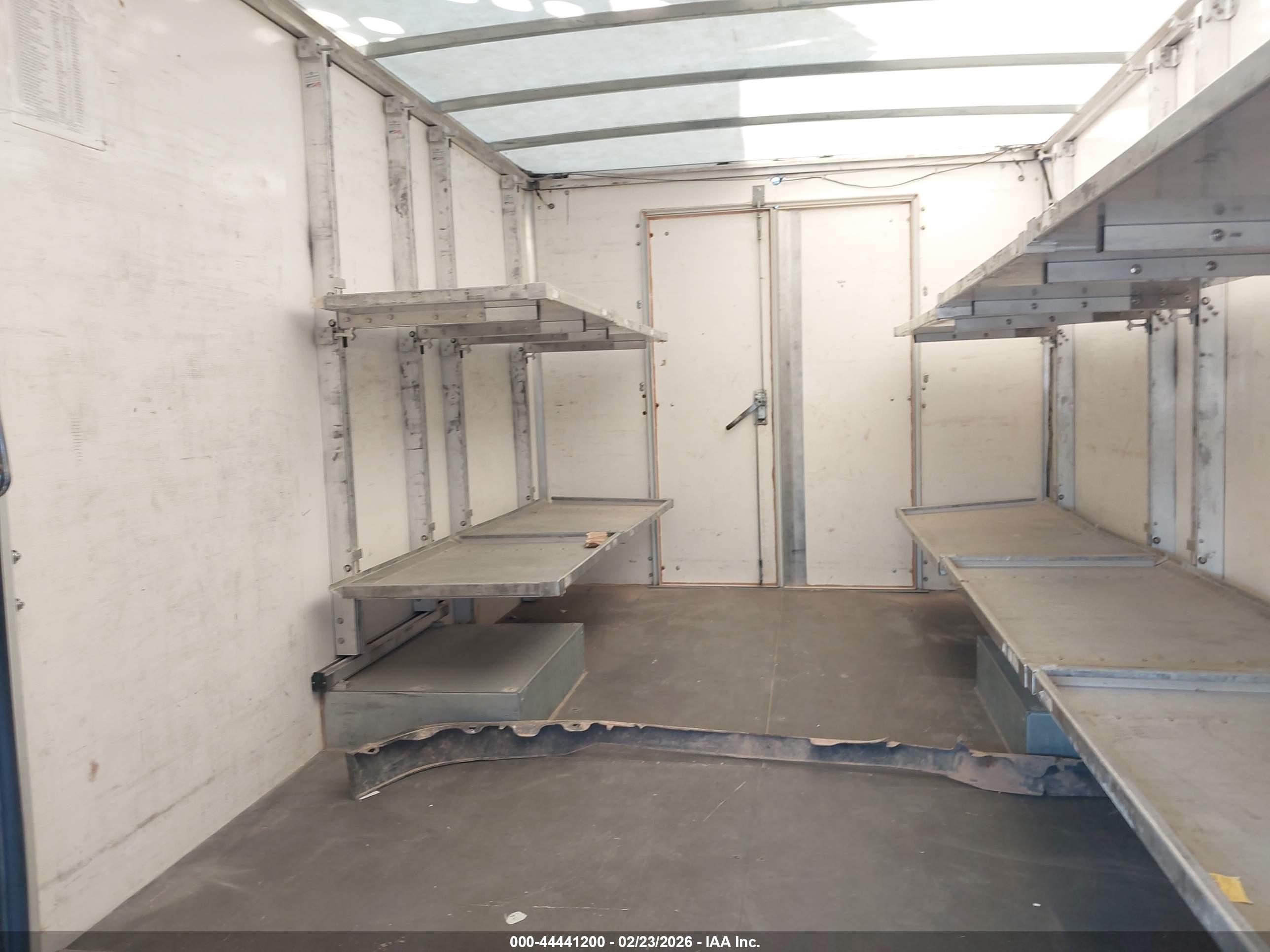 CHEVROLET EXPRESS image 8