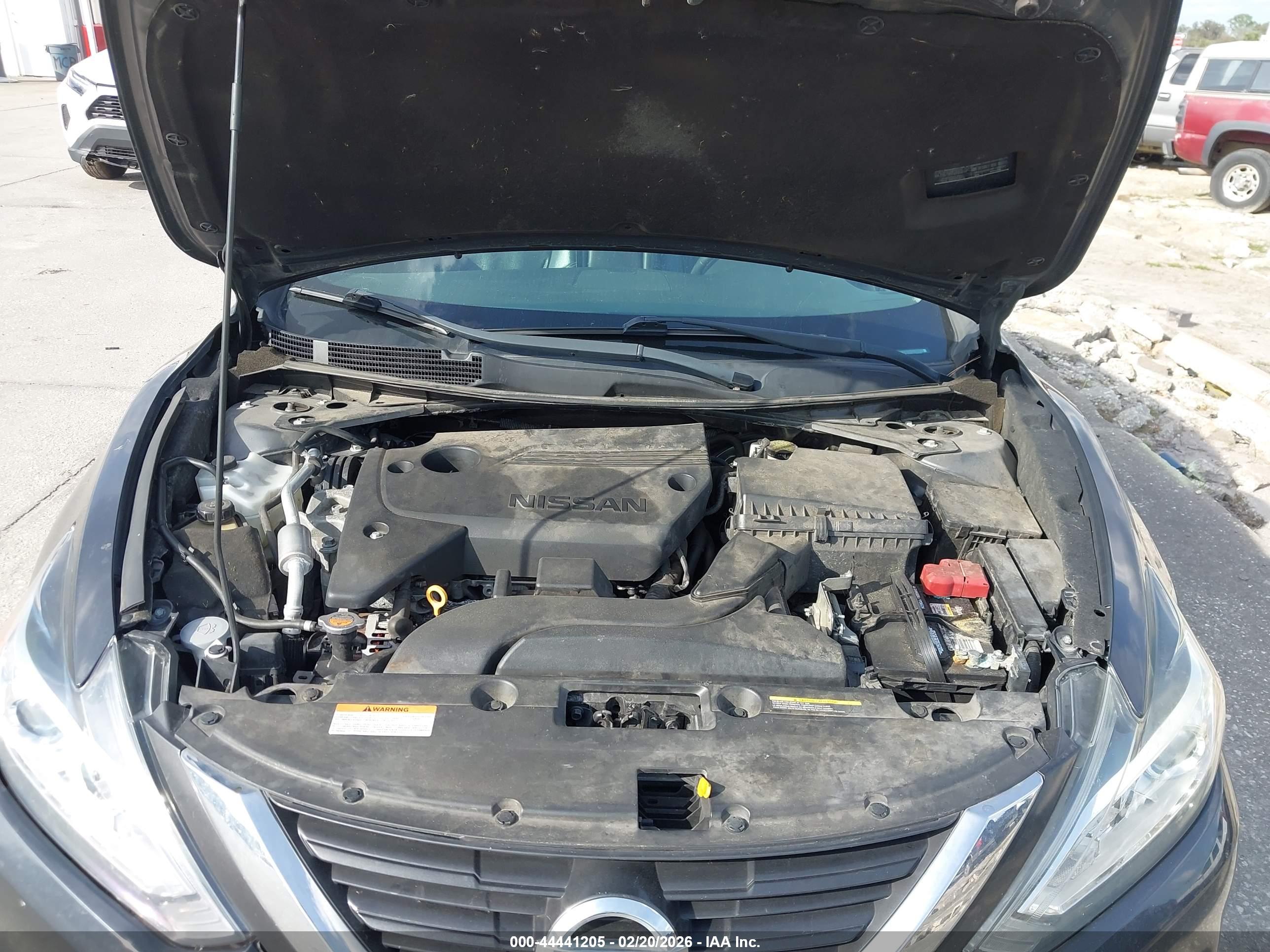 NISSAN ALTIMA image 10
