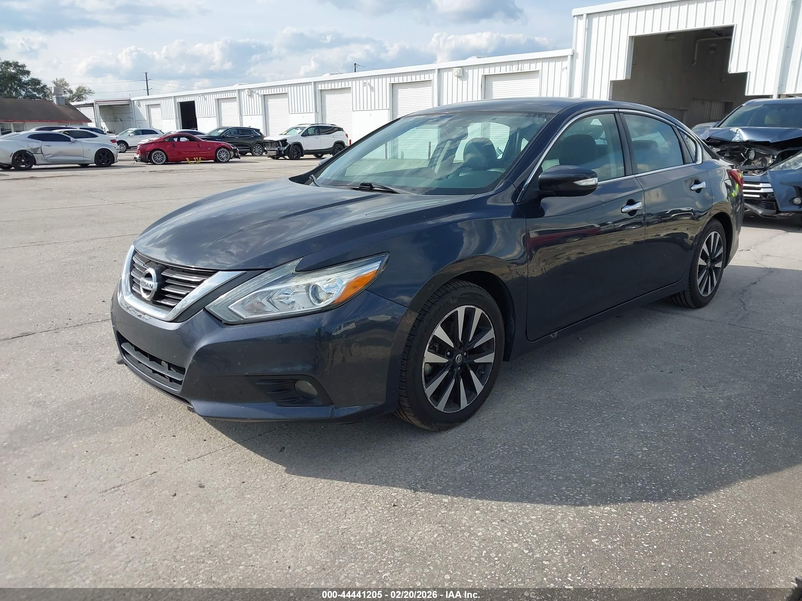 NISSAN ALTIMA image 2