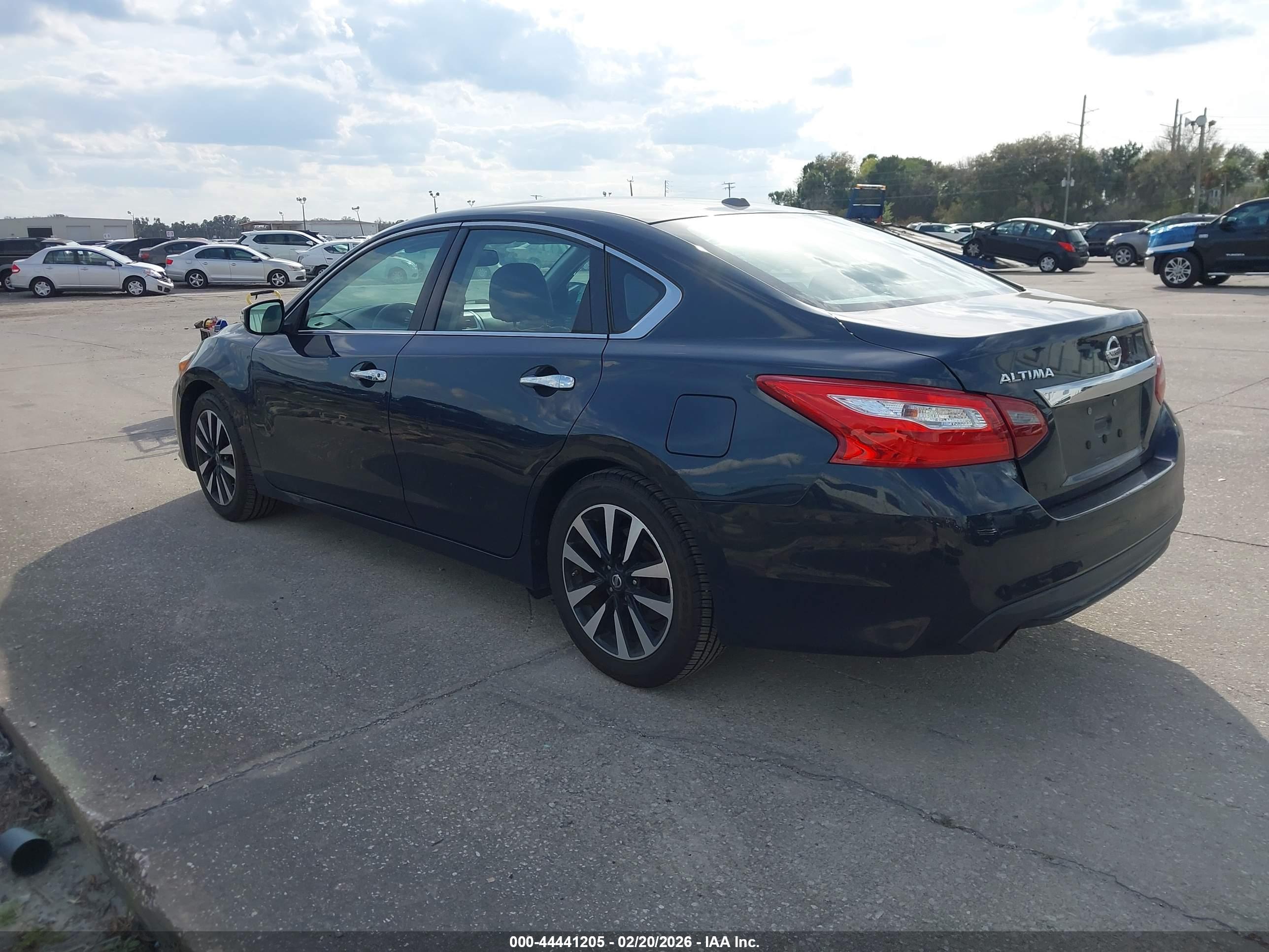 NISSAN ALTIMA image 3
