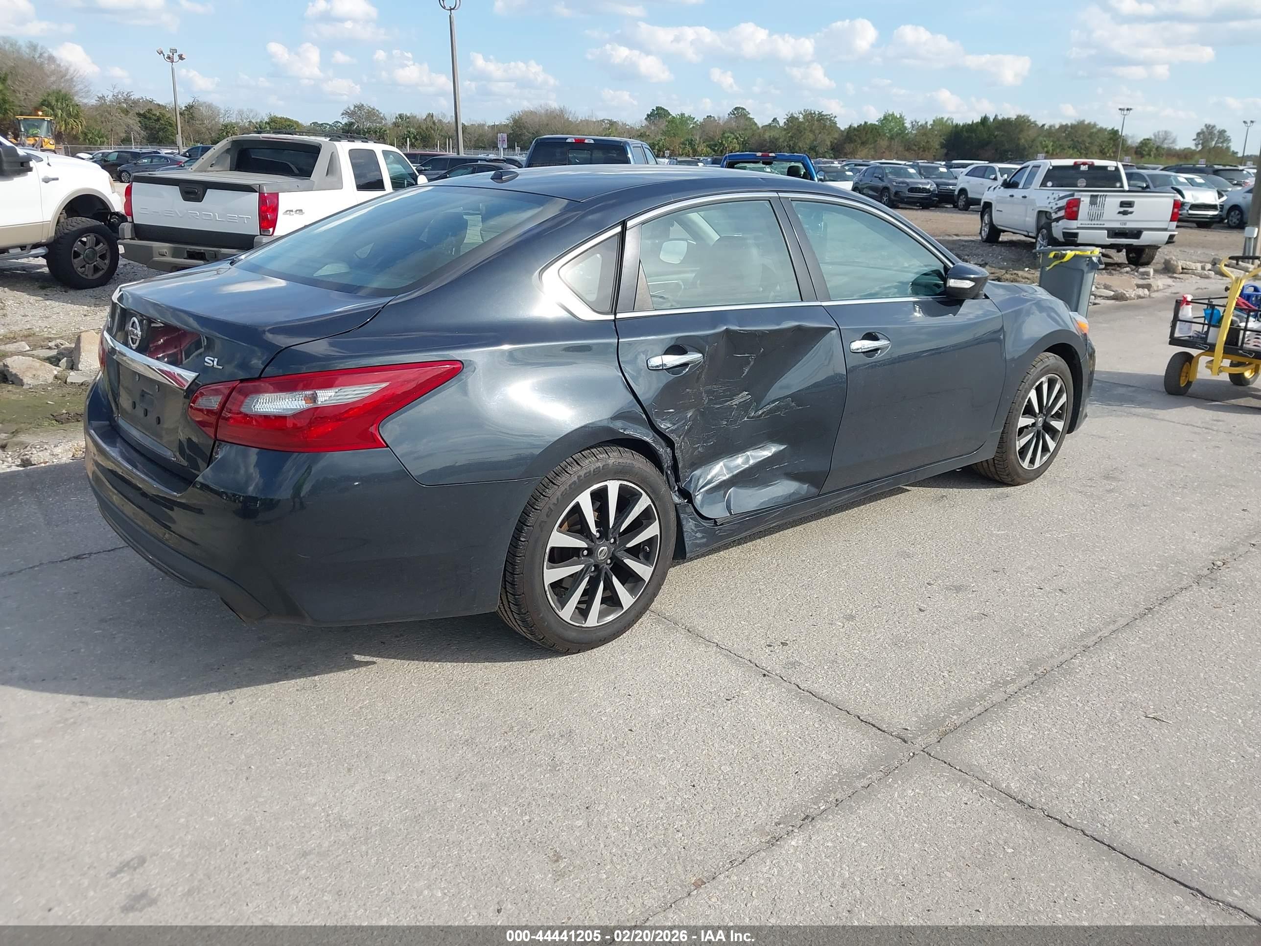 NISSAN ALTIMA image 4