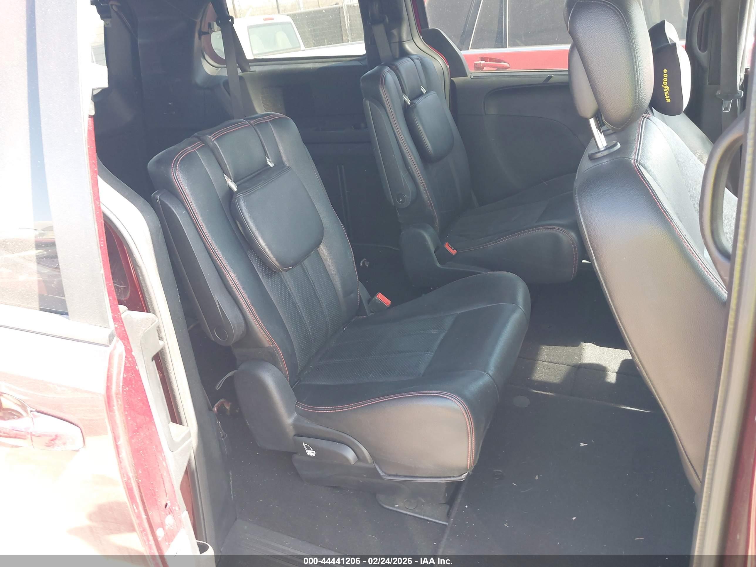 DODGE GRAND image 8