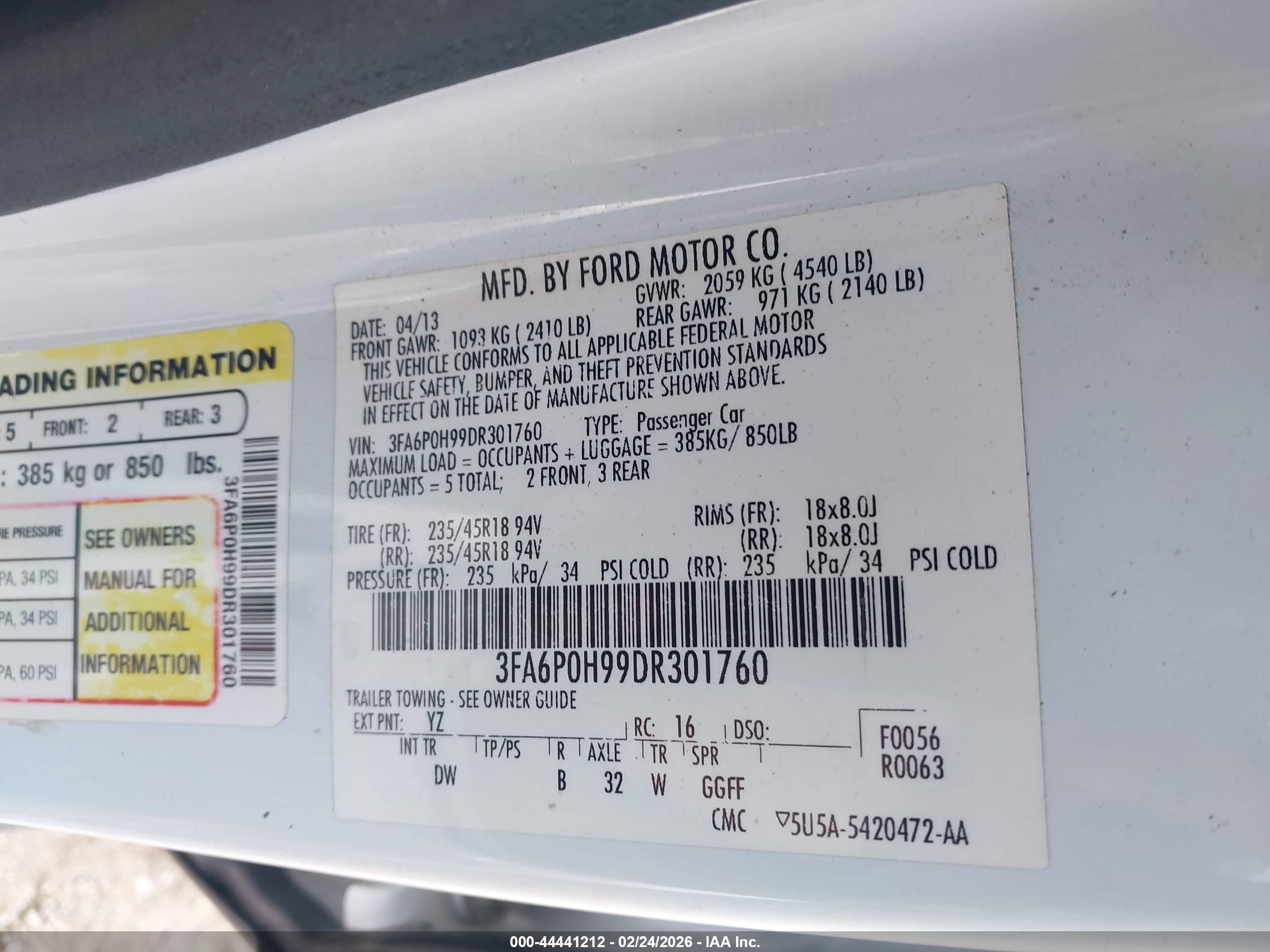 FORD FUSION image 9