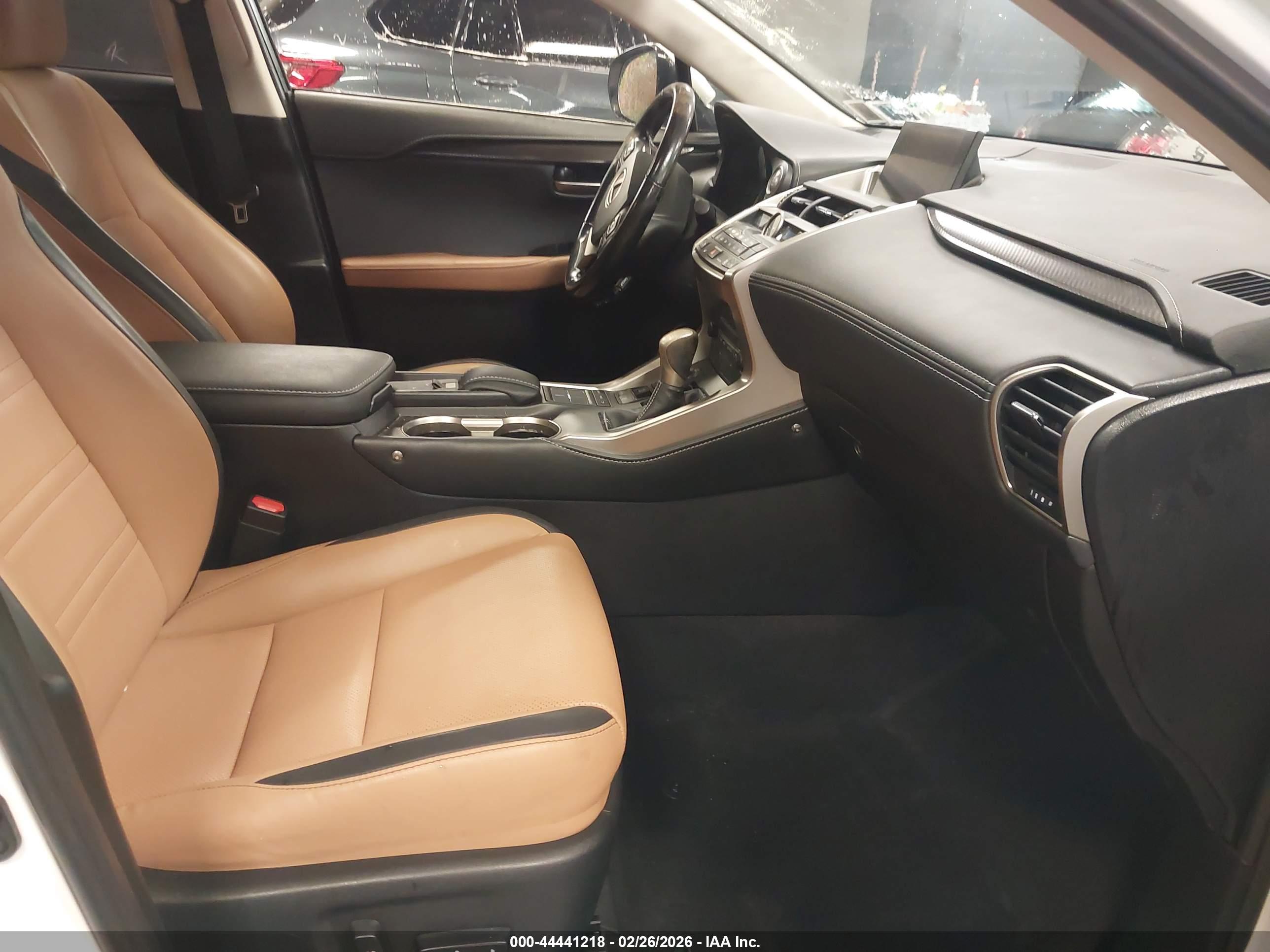 LEXUS NX image 5