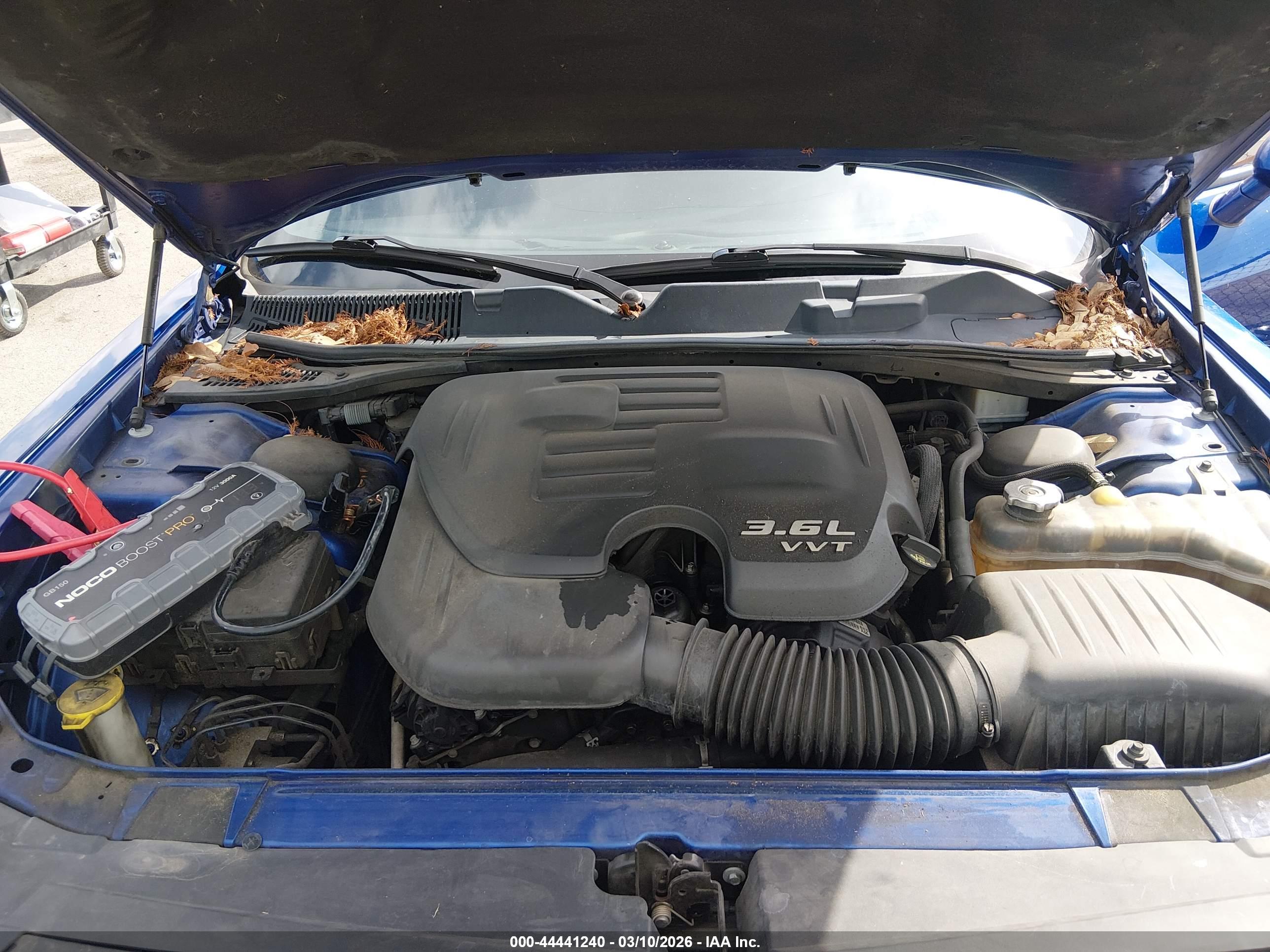 DODGE CHALLENGER image 10