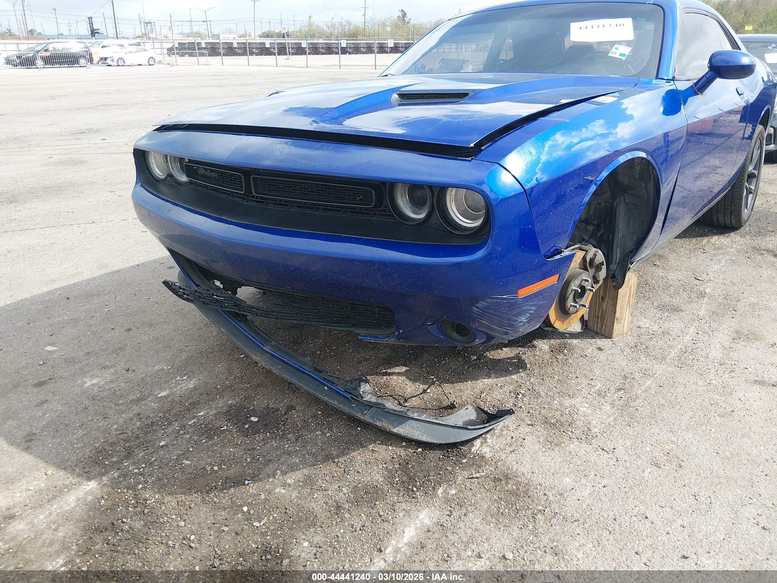 DODGE CHALLENGER image 6