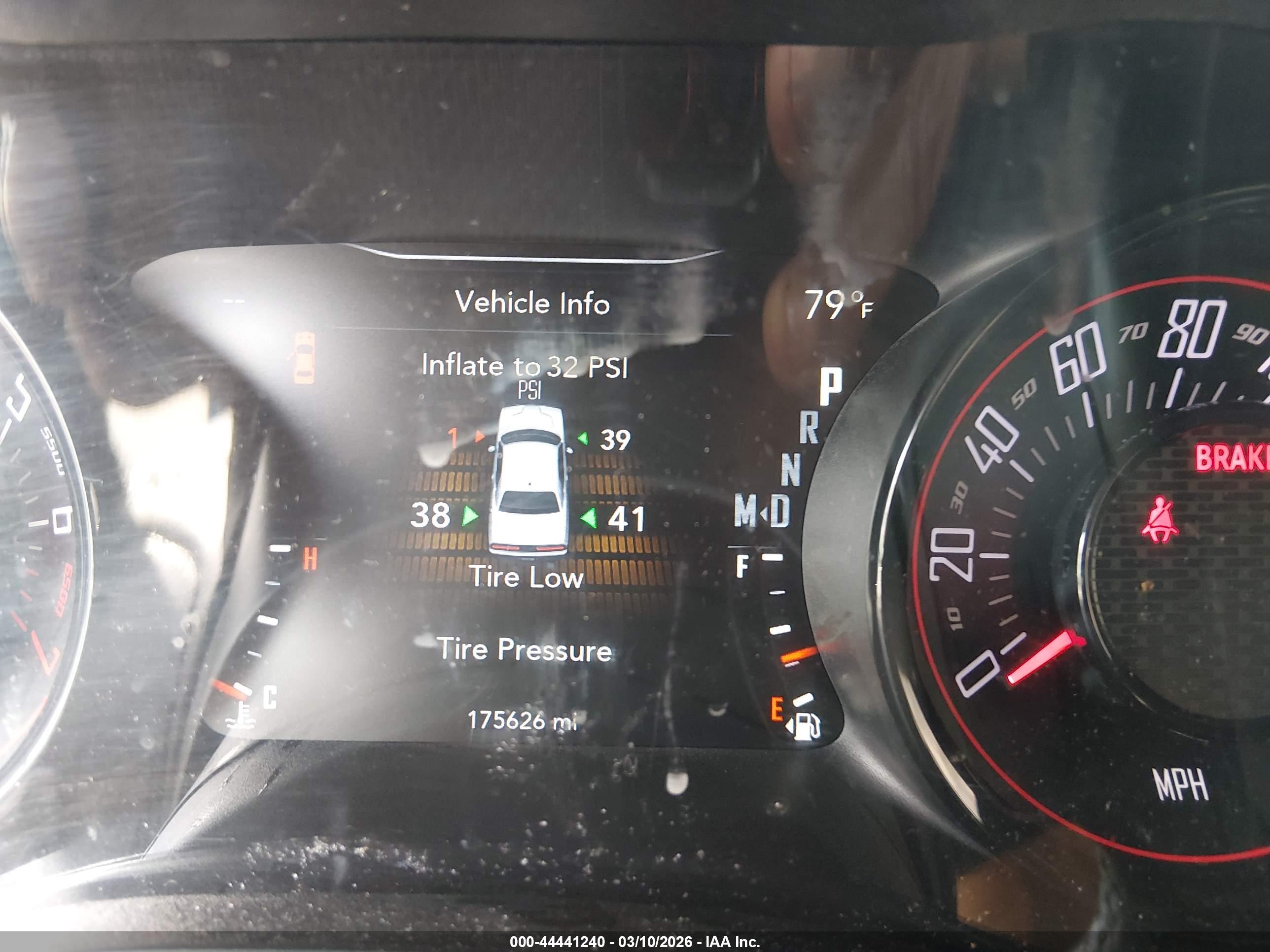 DODGE CHALLENGER image 7