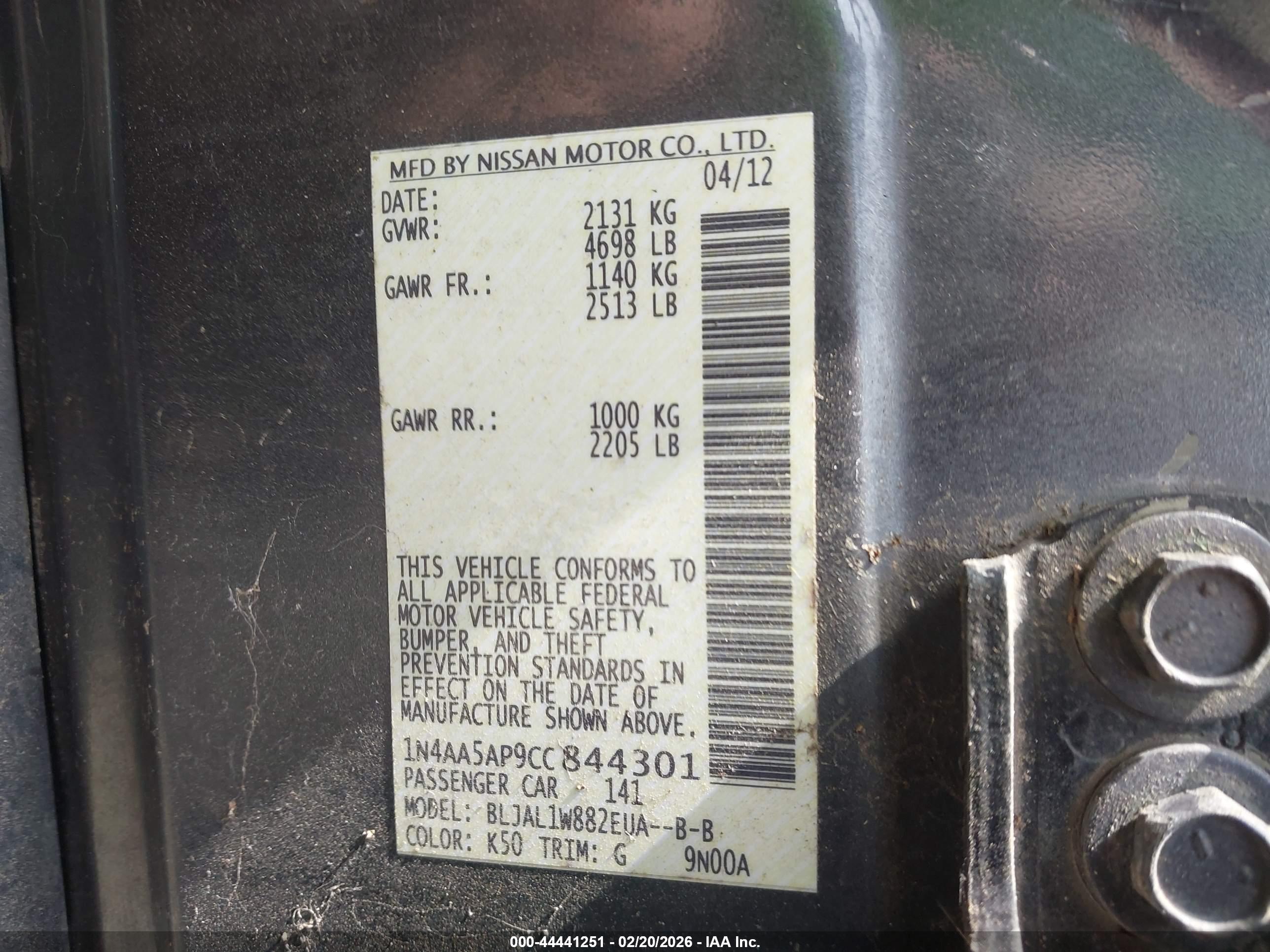 NISSAN MAXIMA image 9