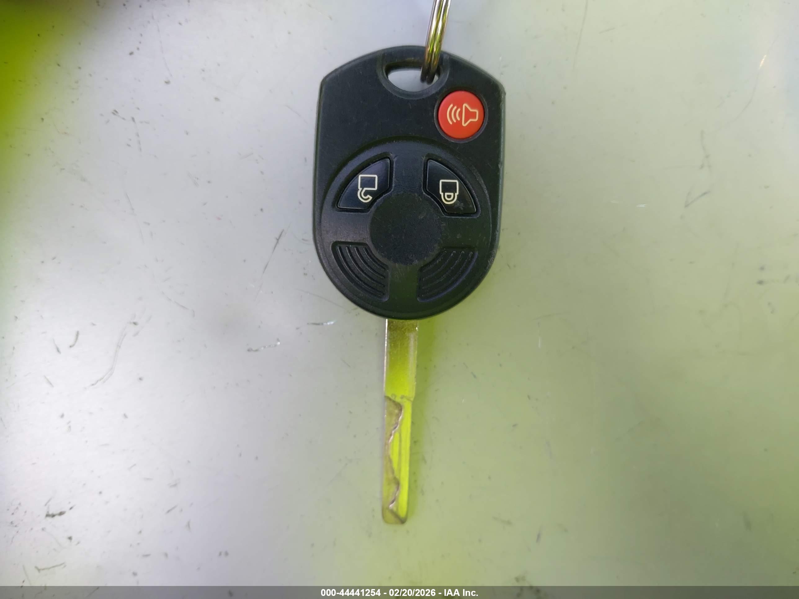 FORD ESCAPE image 11