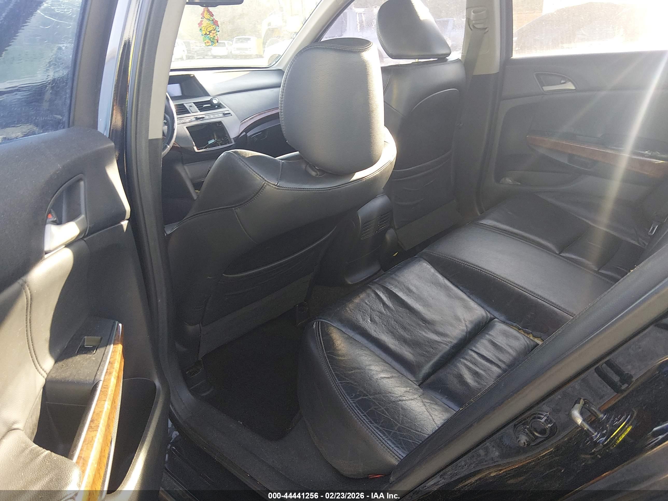 HONDA ACCORD image 8