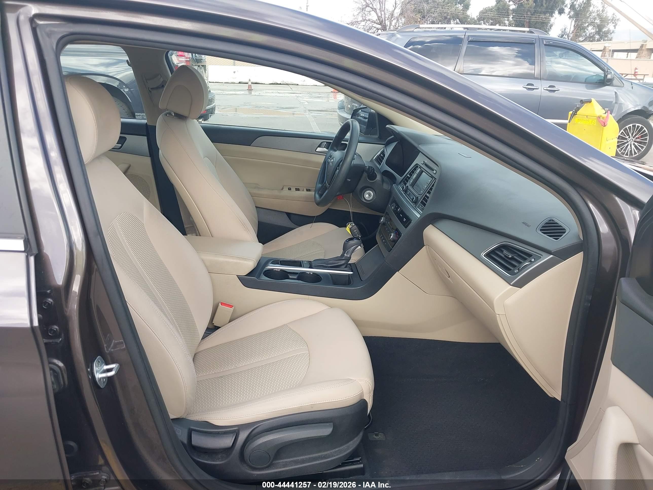 HYUNDAI SONATA image 5