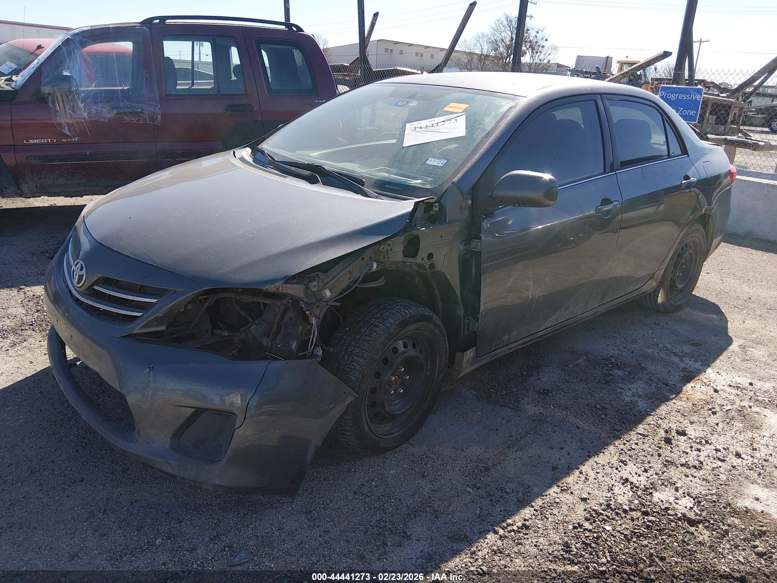 TOYOTA COROLLA image 2