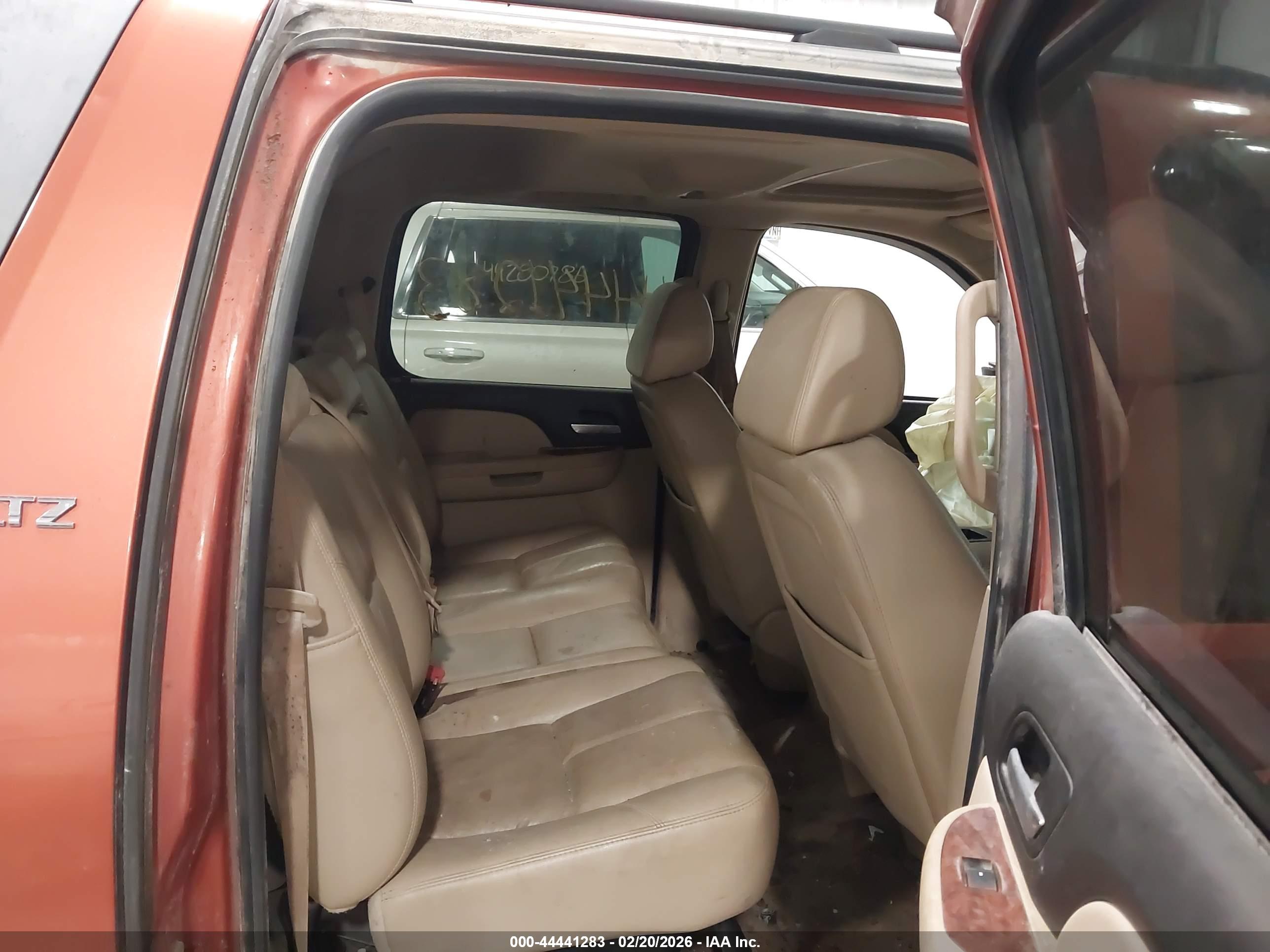 CHEVROLET AVALANCHE image 8