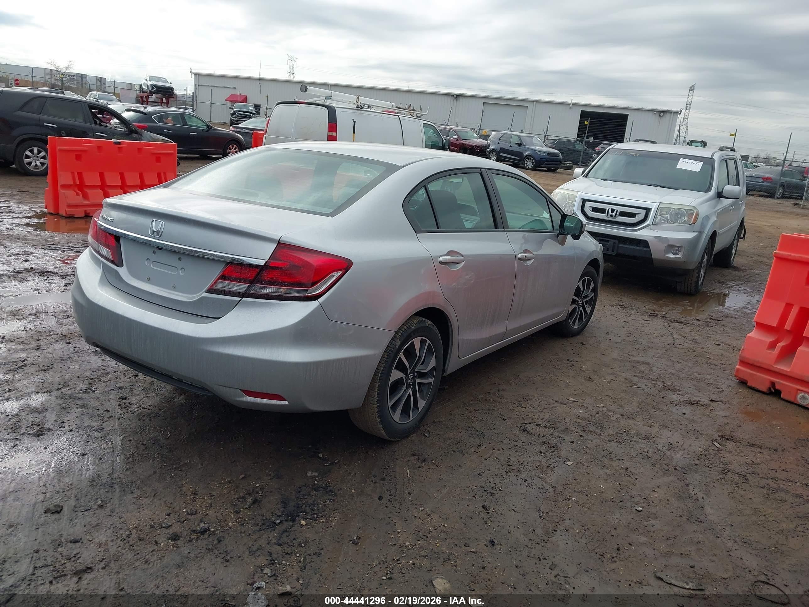 HONDA CIVIC image 4
