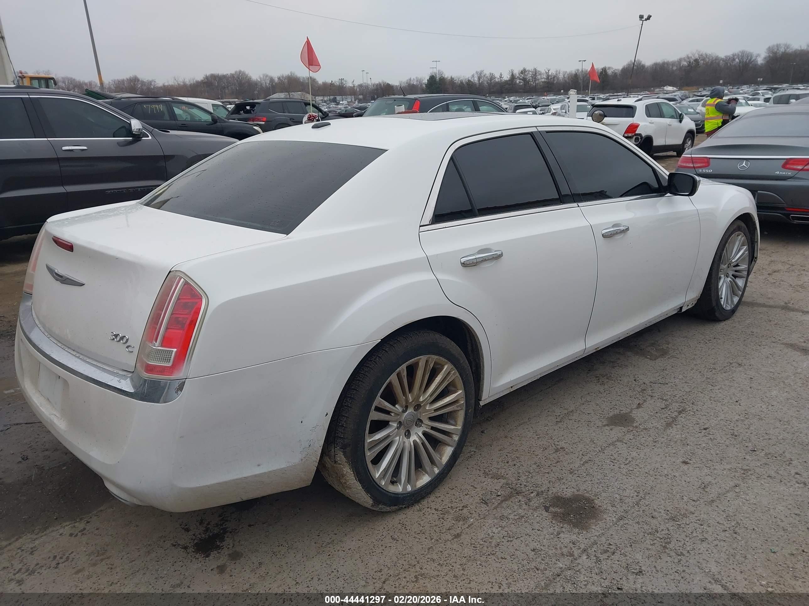 CHRYSLER 300C image 4